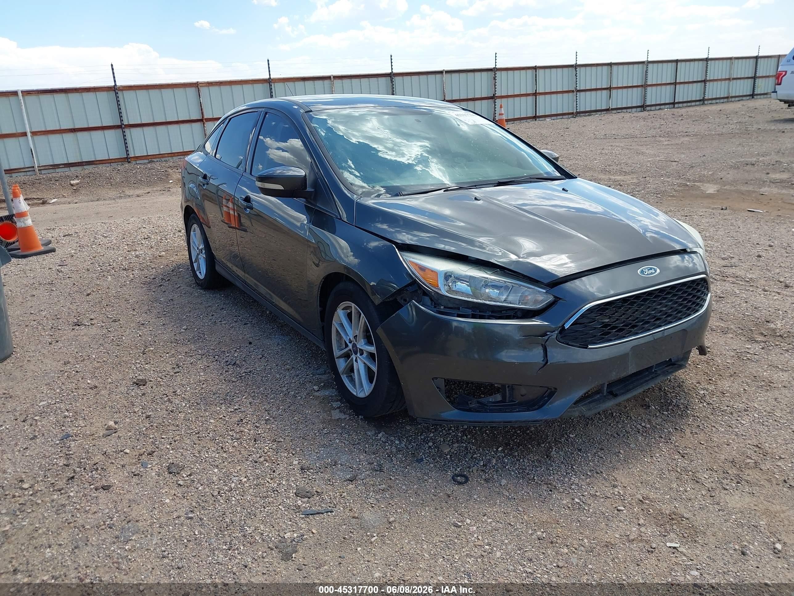 2015 Ford Focus Se Gray vin: 1FADP3F29FL363451