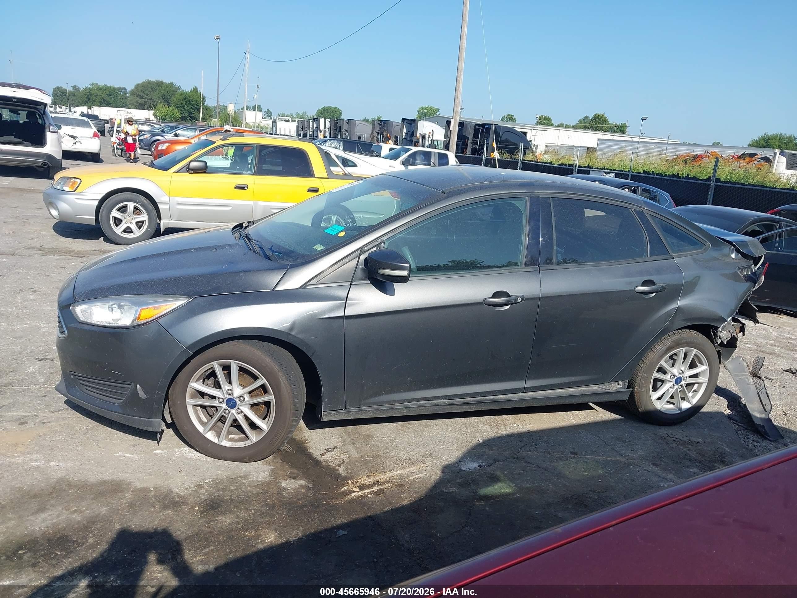 2015 Ford Focus Se Silver vin: 1FADP3F29FL379892