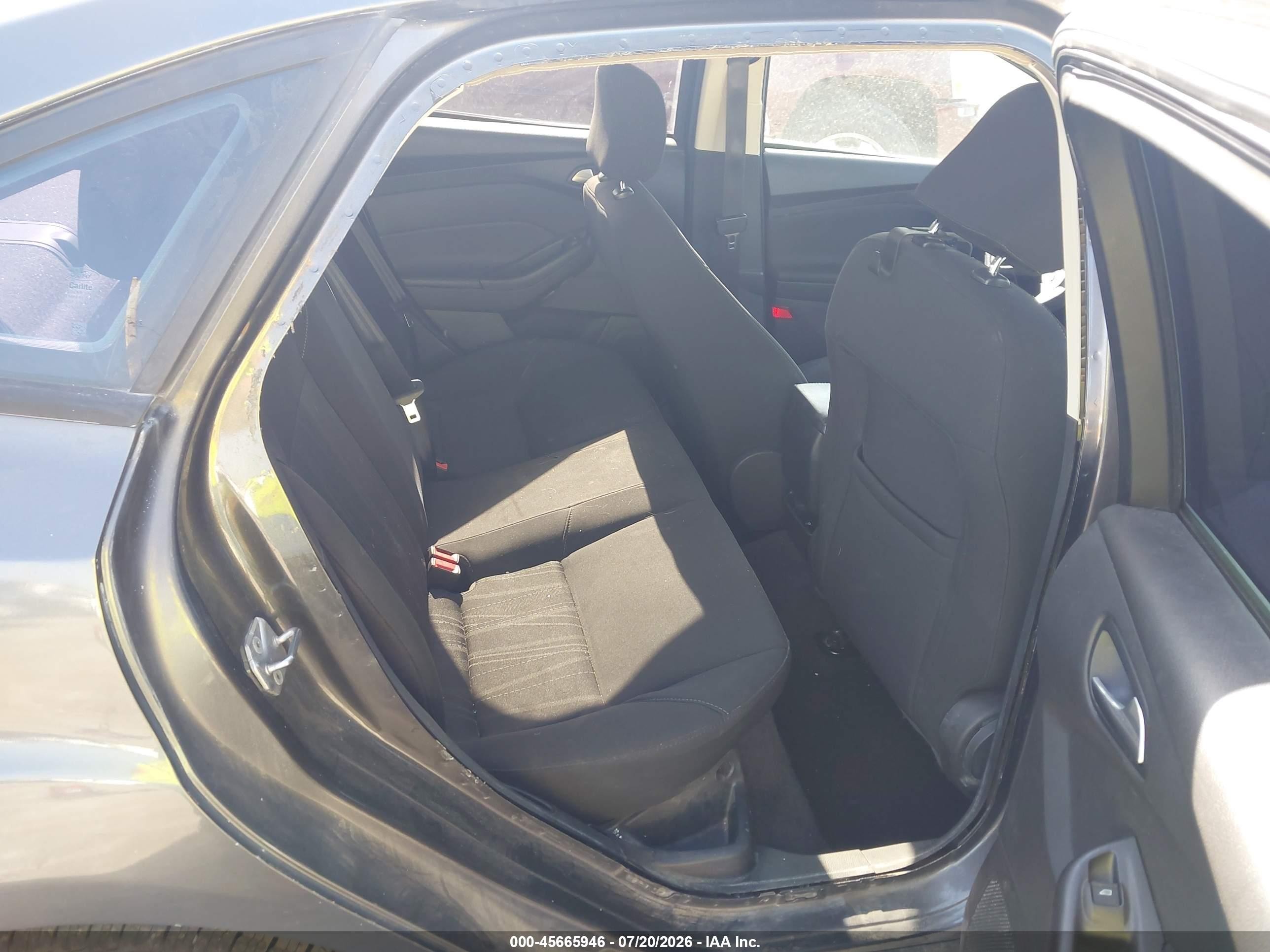 2015 Ford Focus Se Silver vin: 1FADP3F29FL379892