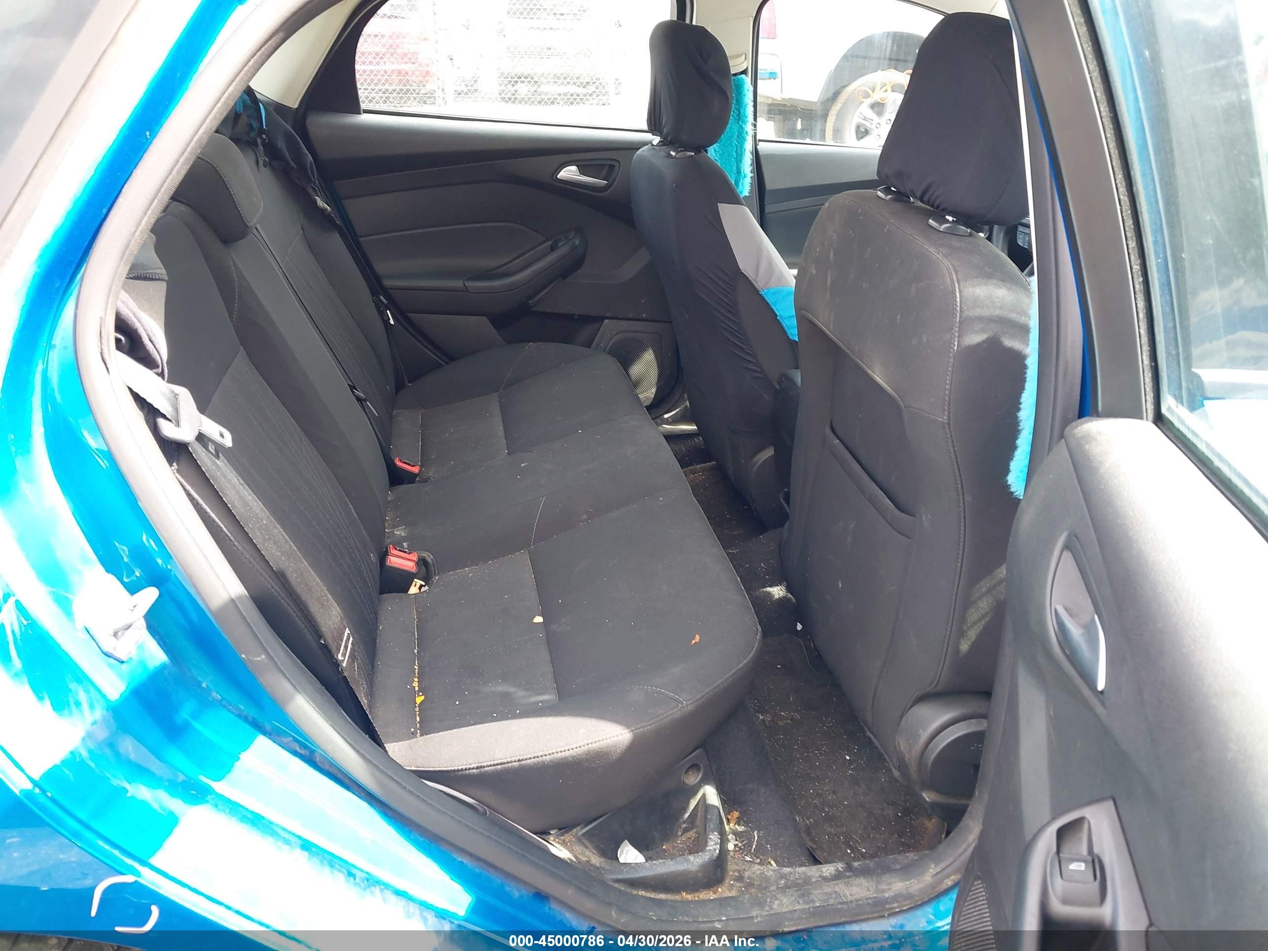 2015 Ford Focus Se Blue vin: 1FADP3F29FL381478