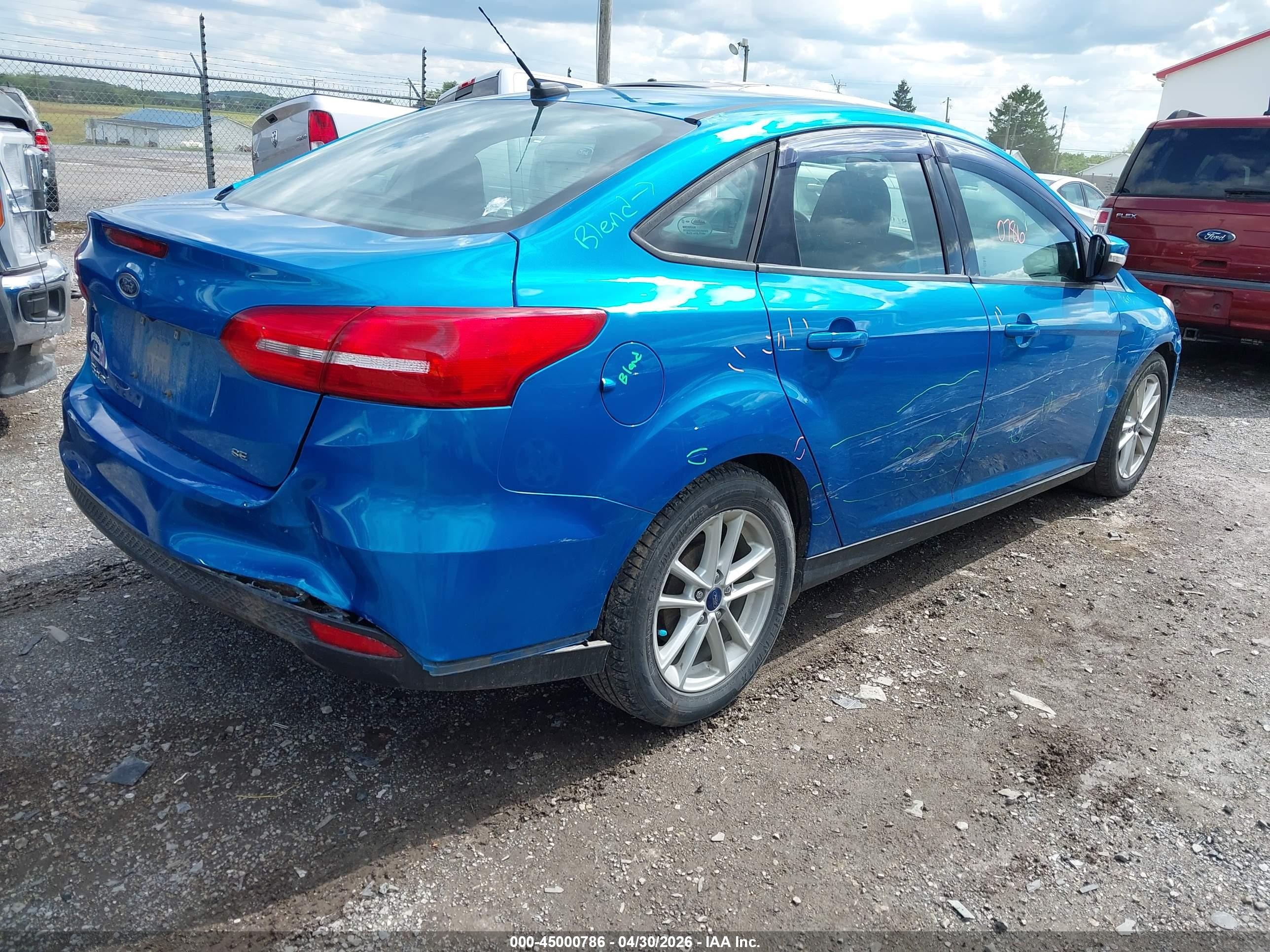 2015 Ford Focus Se Blue vin: 1FADP3F29FL381478