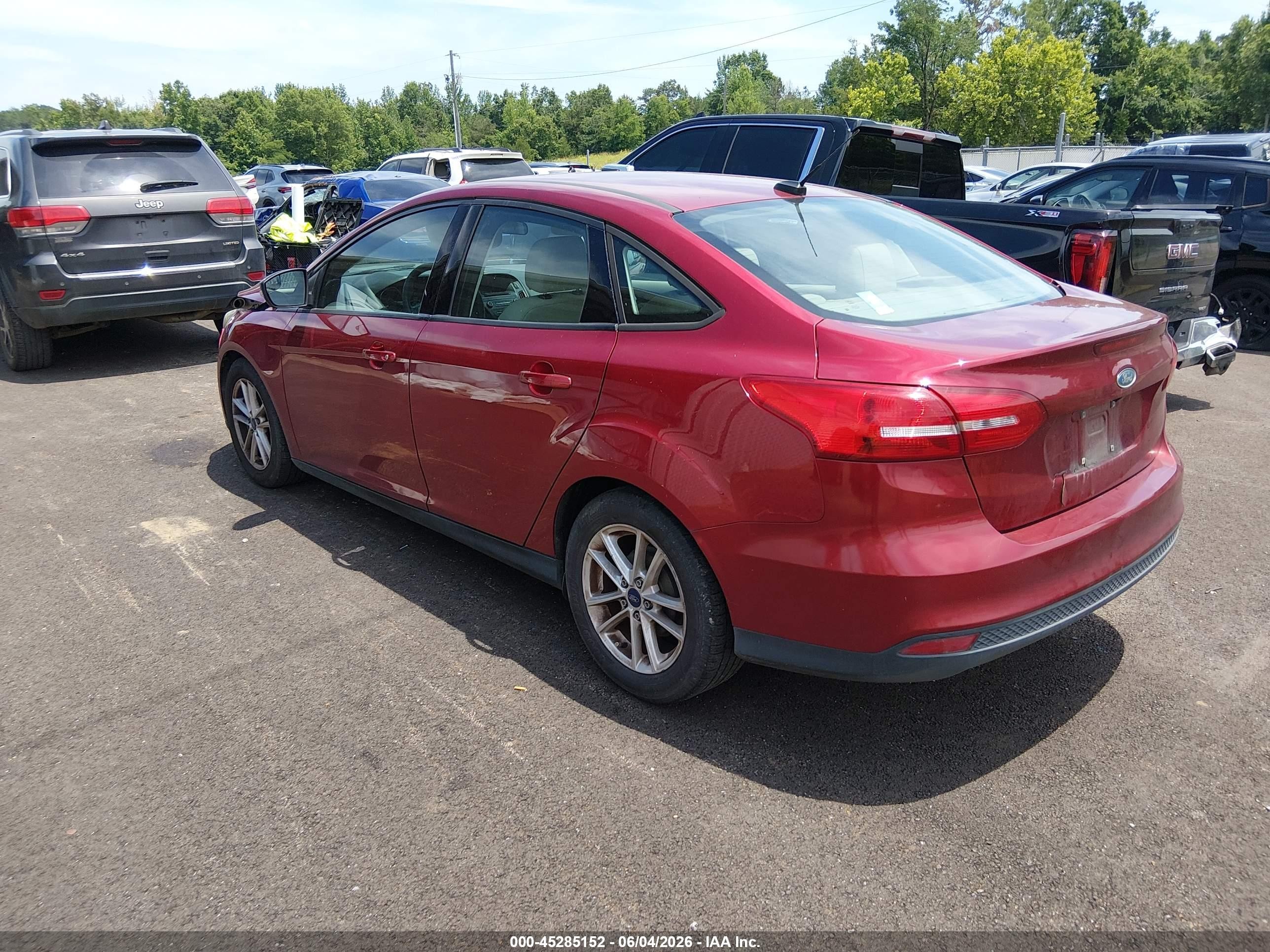 2016 Ford Focus Se Red vin: 1FADP3F29GL249712