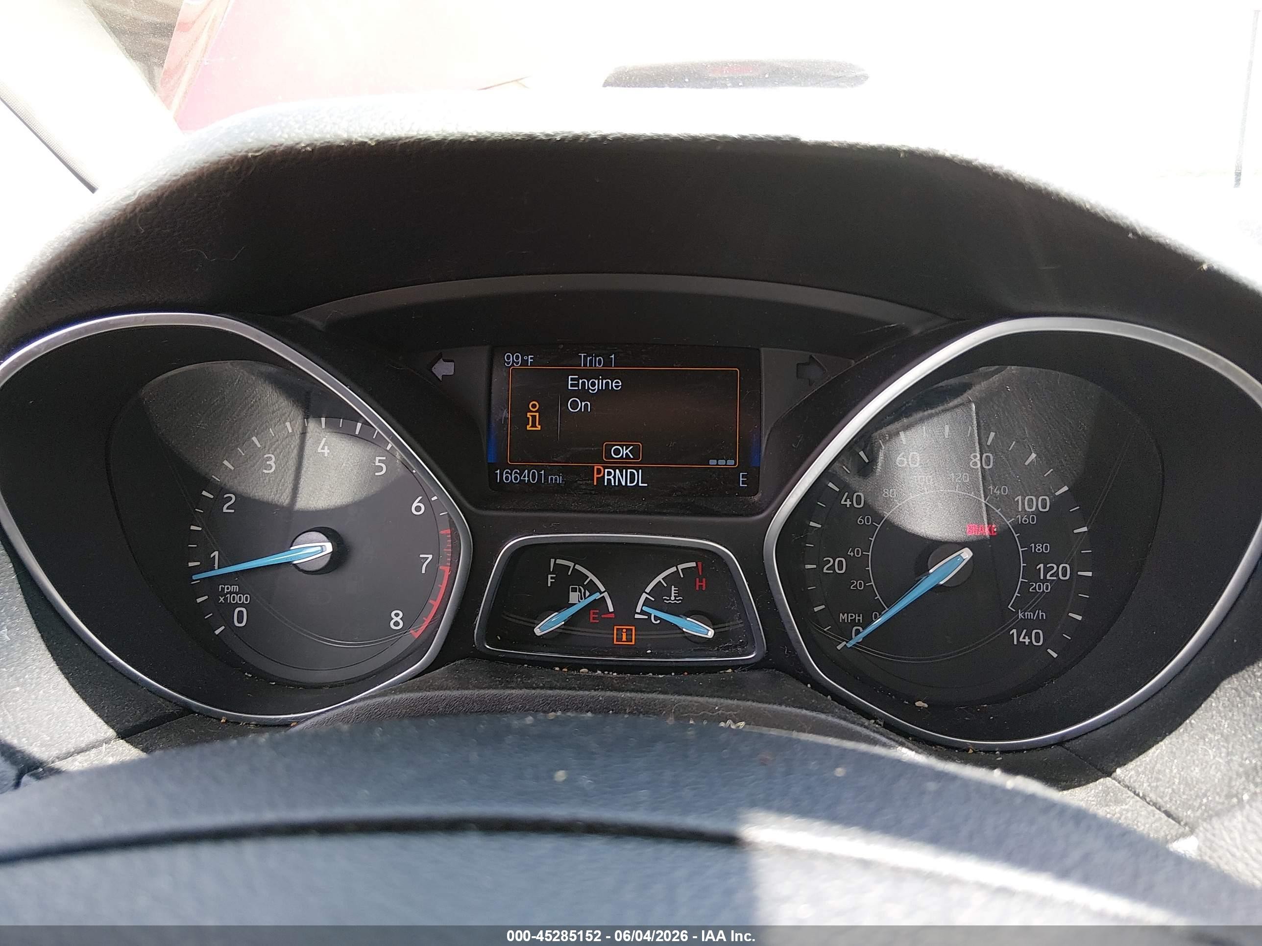 2016 Ford Focus Se Red vin: 1FADP3F29GL249712