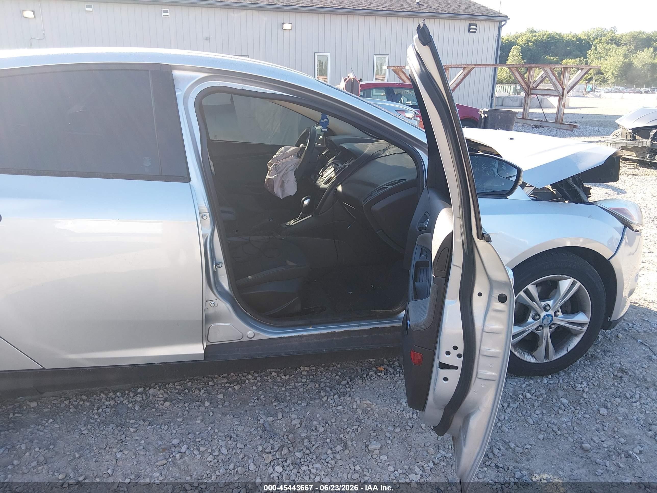 2013 Ford Focus Se Silver vin: 1FADP3F2XDL114248