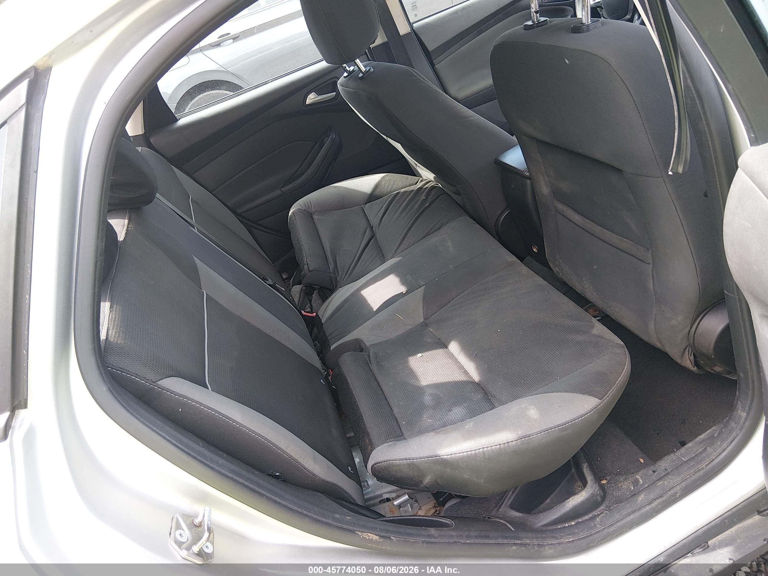 2013 Ford Focus Se Silver vin: 1FADP3F2XDL135357