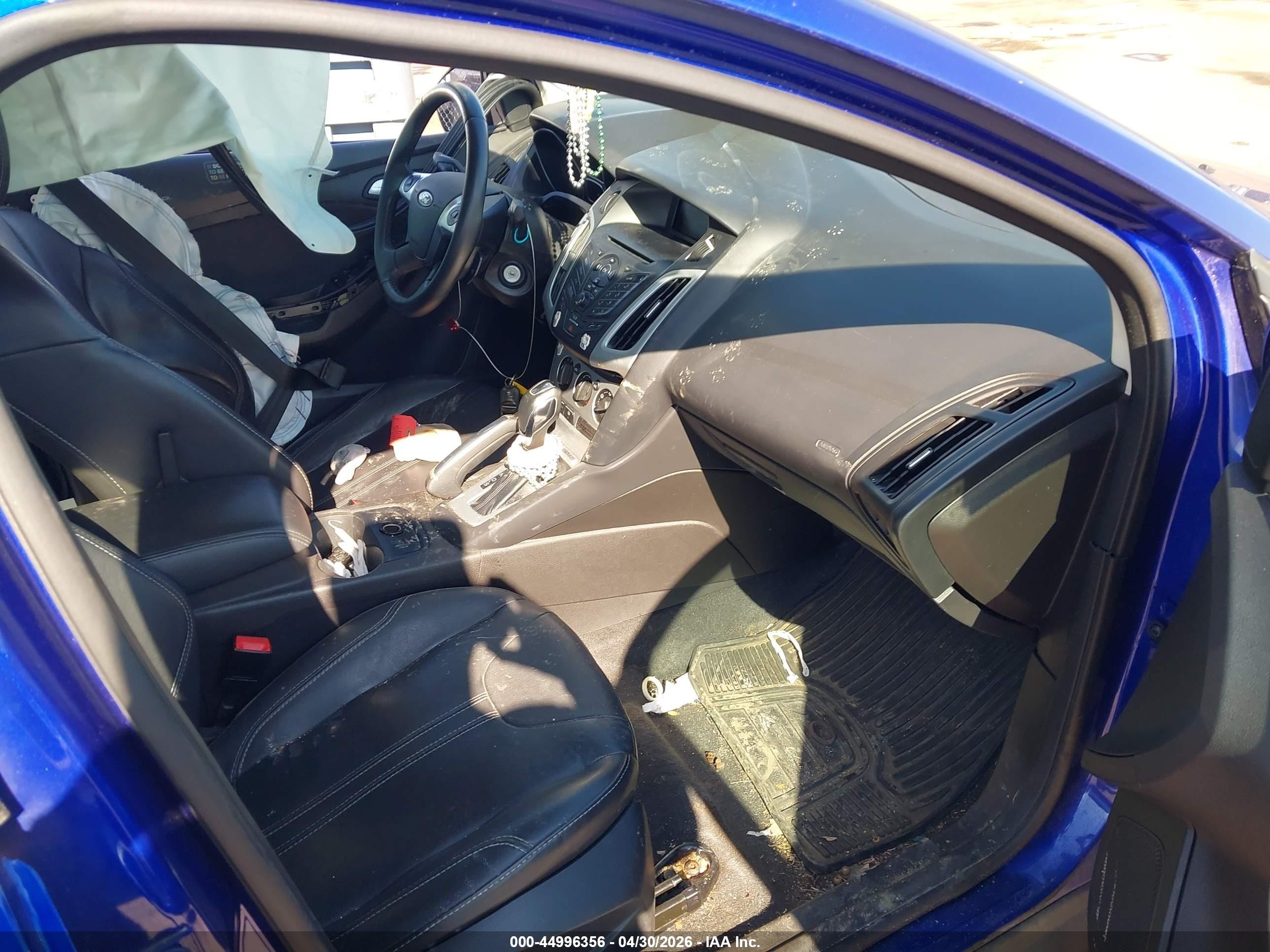 2013 Ford Focus Se Blue vin: 1FADP3F2XDL151882