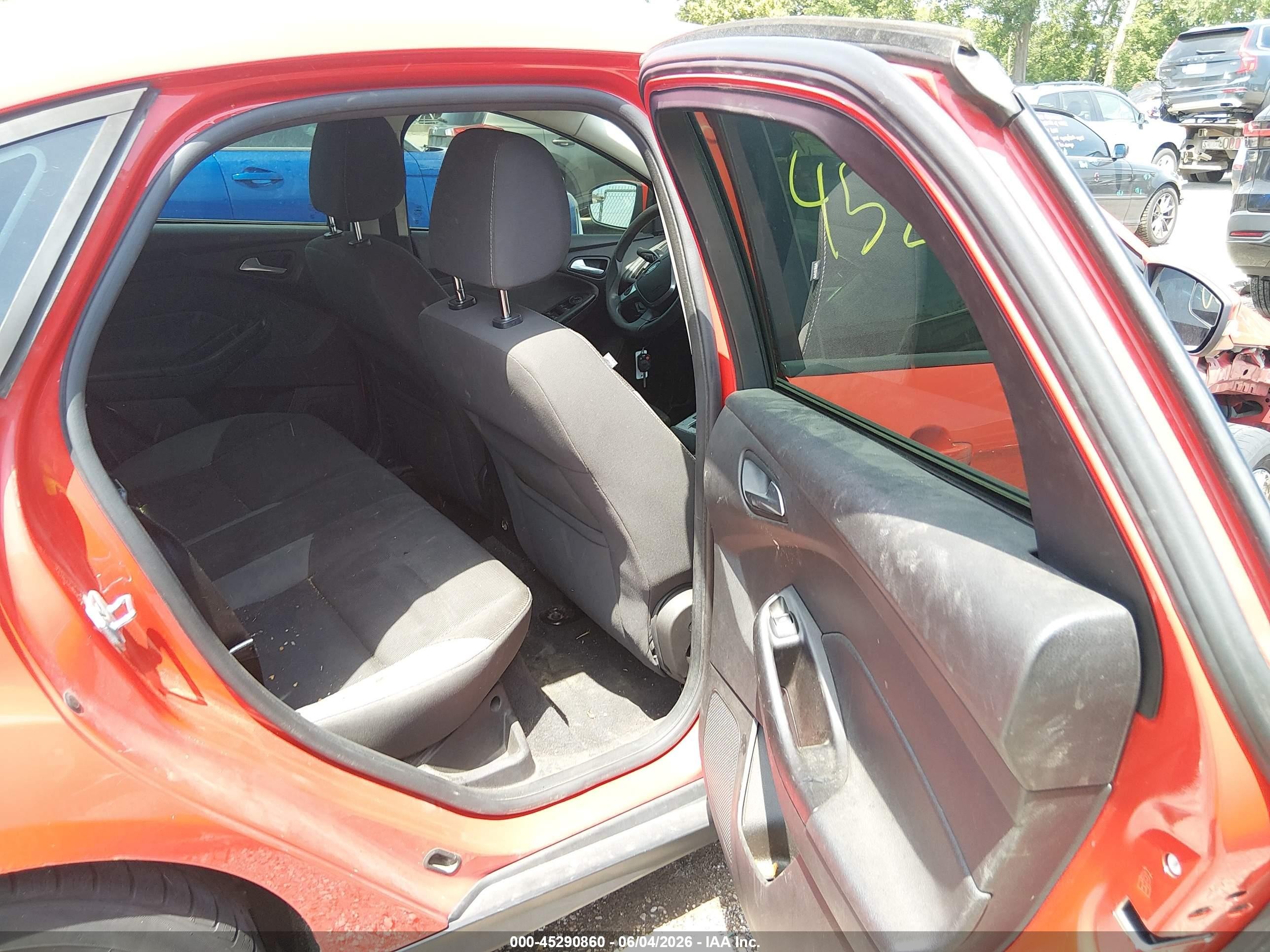 2013 Ford Focus Se Red vin: 1FADP3F2XDL153292