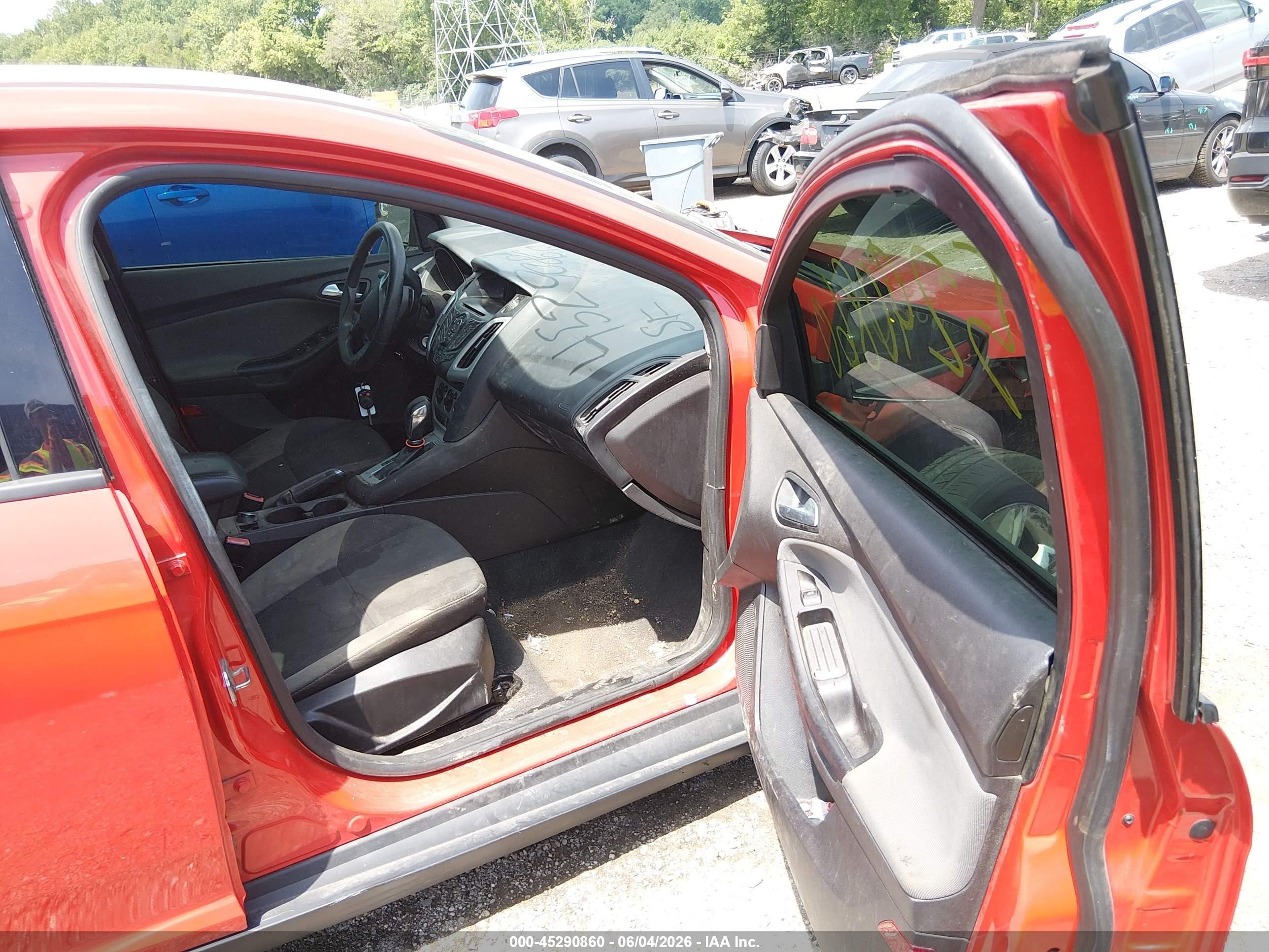 2013 Ford Focus Se Red vin: 1FADP3F2XDL153292