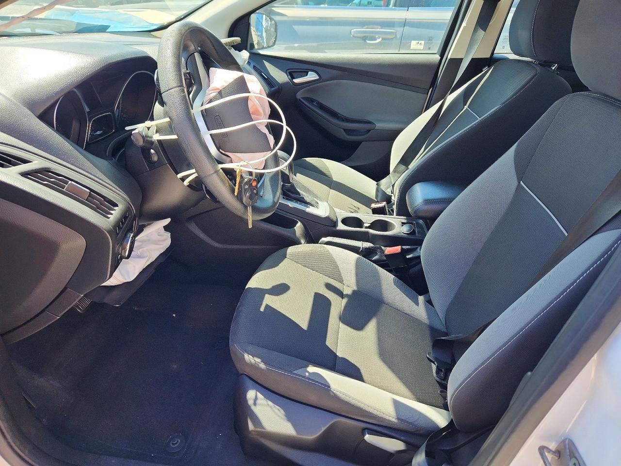 2013 Ford Focus Se White vin: 1FADP3F2XDL208405