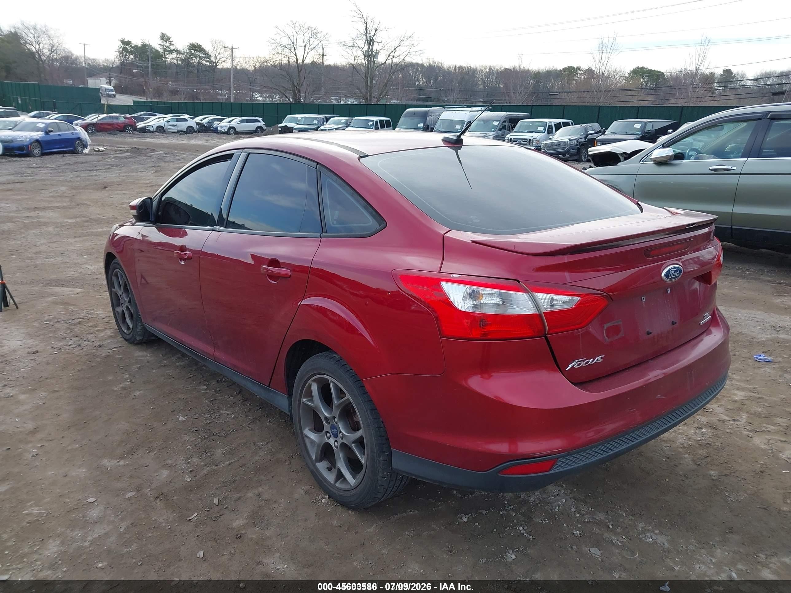 2013 Ford Focus Se Красный vin: 1FADP3F2XDL249794