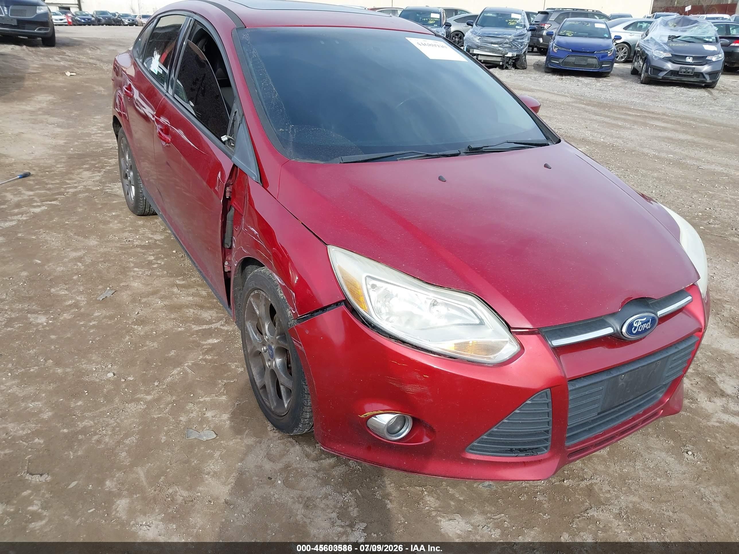 2013 Ford Focus Se Красный vin: 1FADP3F2XDL249794