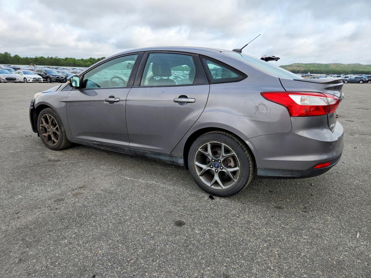 2013 Ford Focus Se Brown vin: 1FADP3F2XDL258172