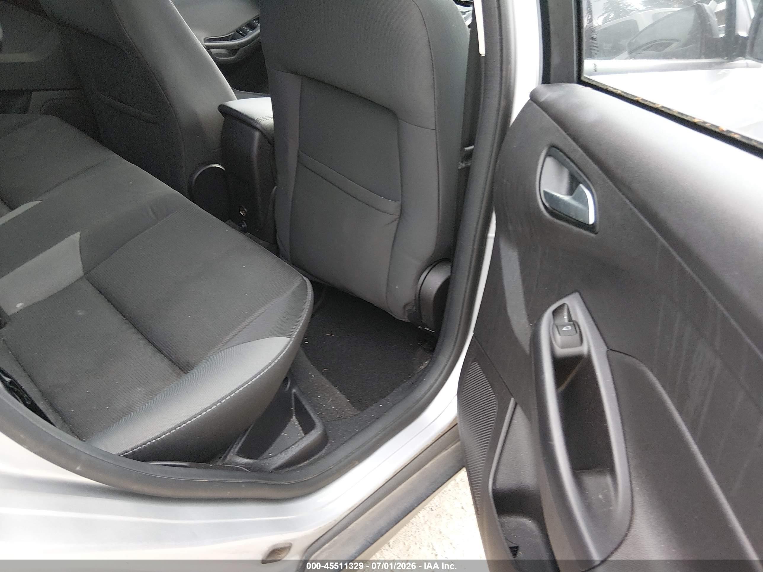 2013 Ford Focus Se Silver vin: 1FADP3F2XDL271620