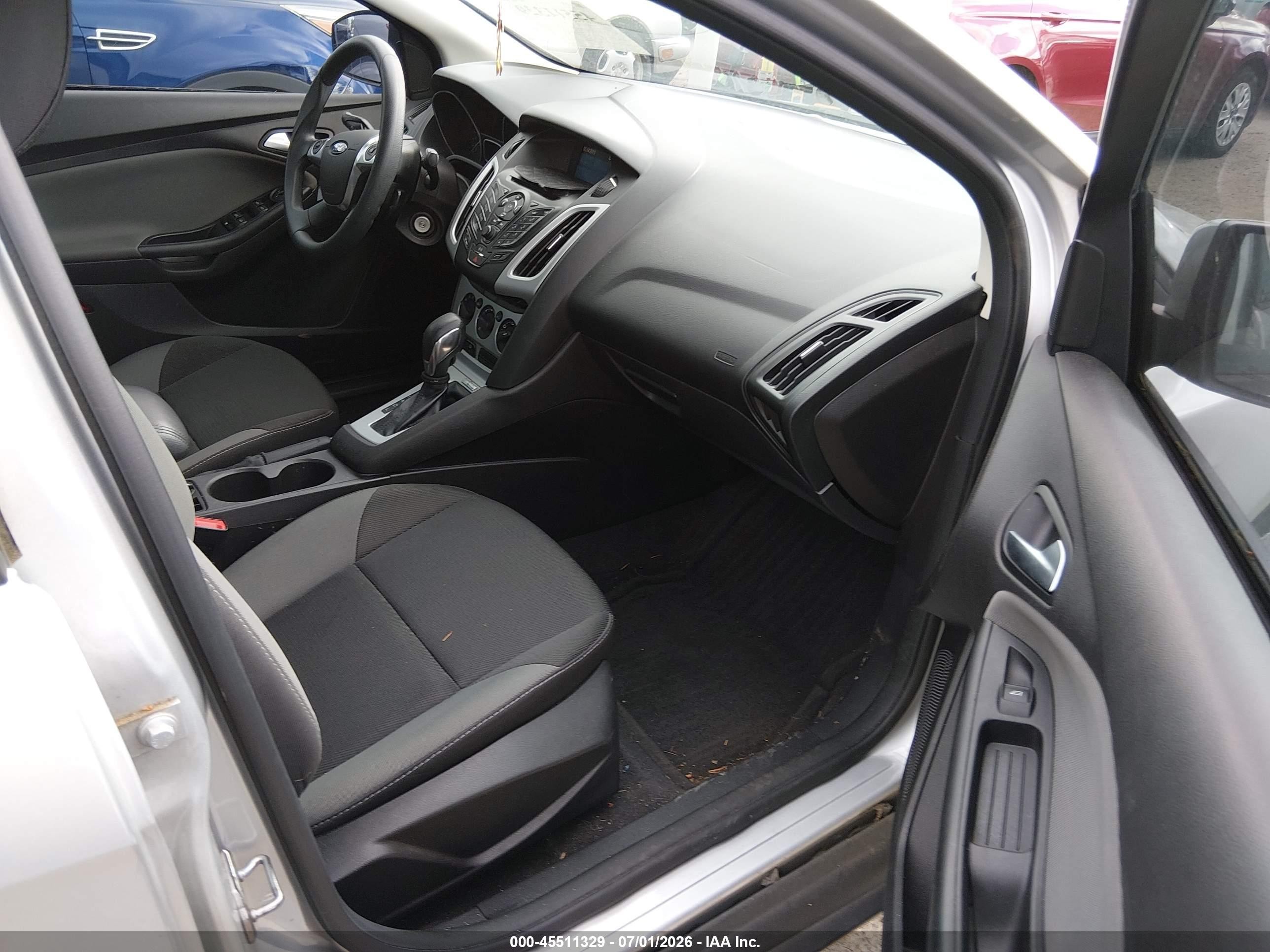 2013 Ford Focus Se Silver vin: 1FADP3F2XDL271620