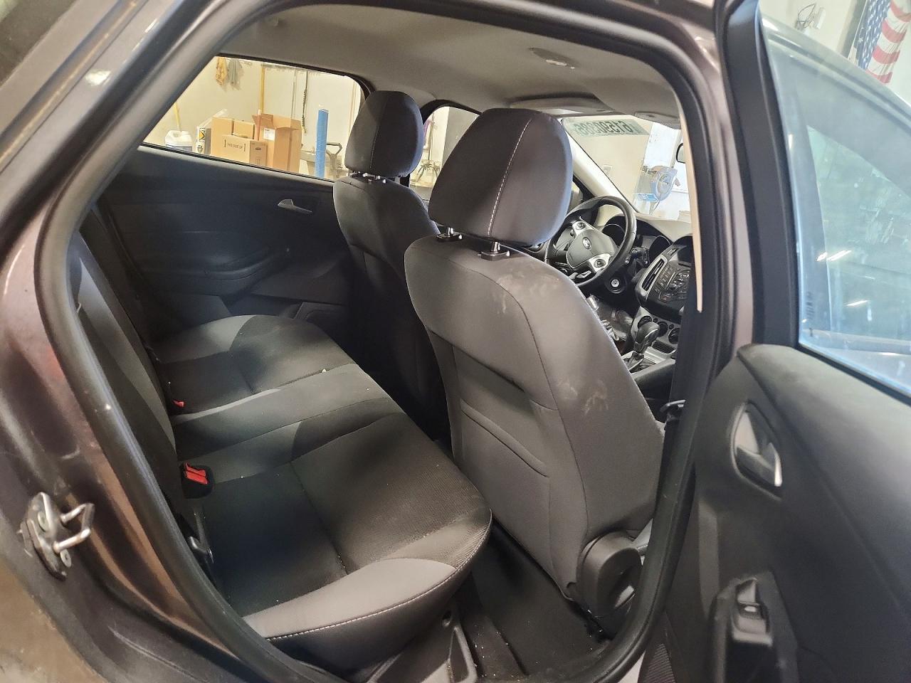 2013 Ford Focus Se Charcoal vin: 1FADP3F2XDL291933