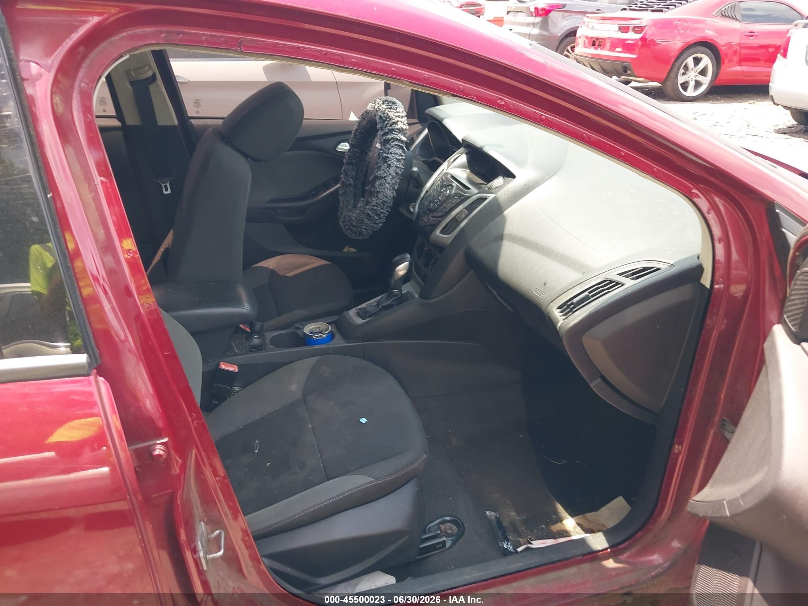 2013 Ford Focus Se Maroon vin: 1FADP3F2XDL315390