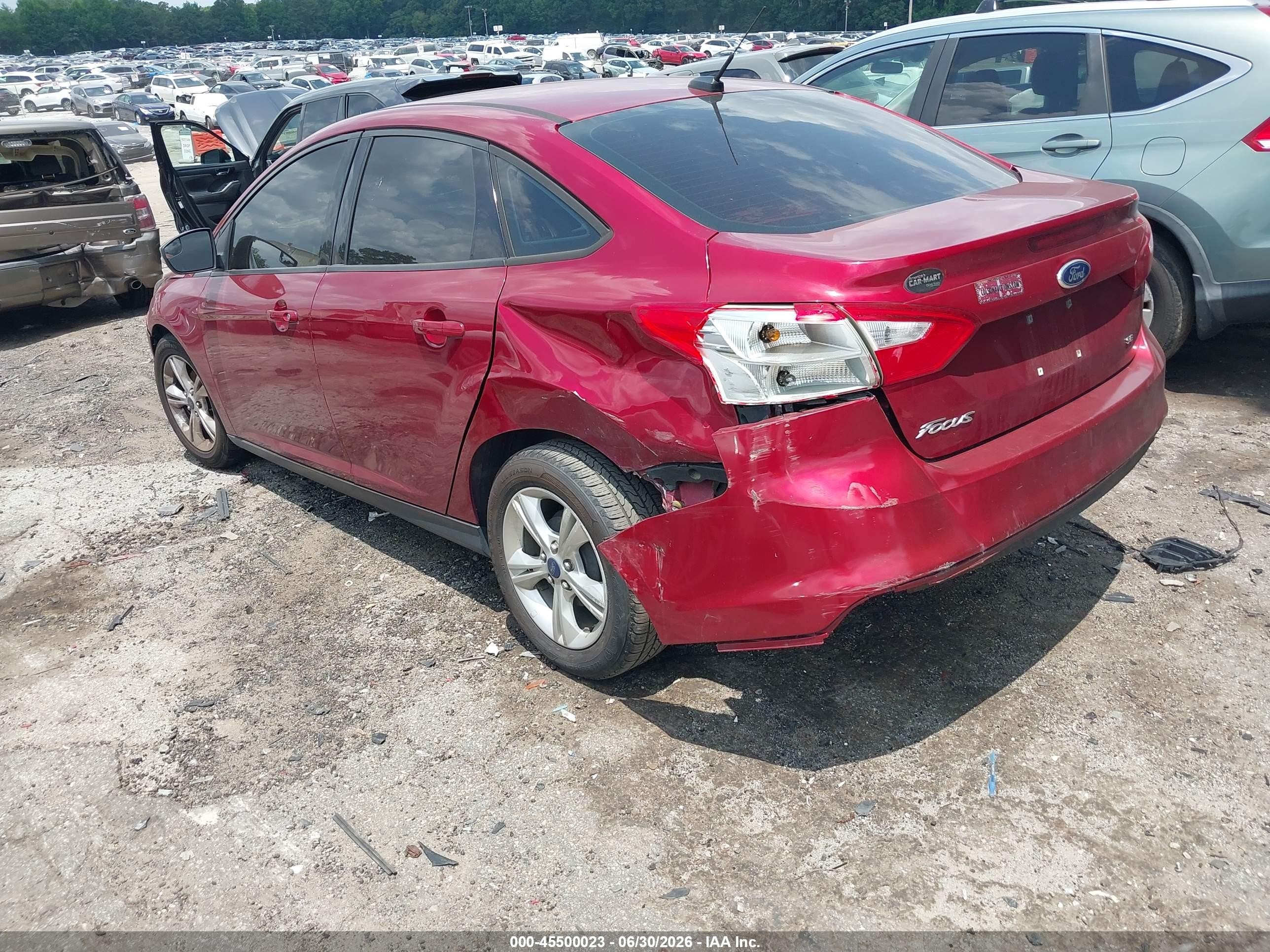 2013 Ford Focus Se Maroon vin: 1FADP3F2XDL315390