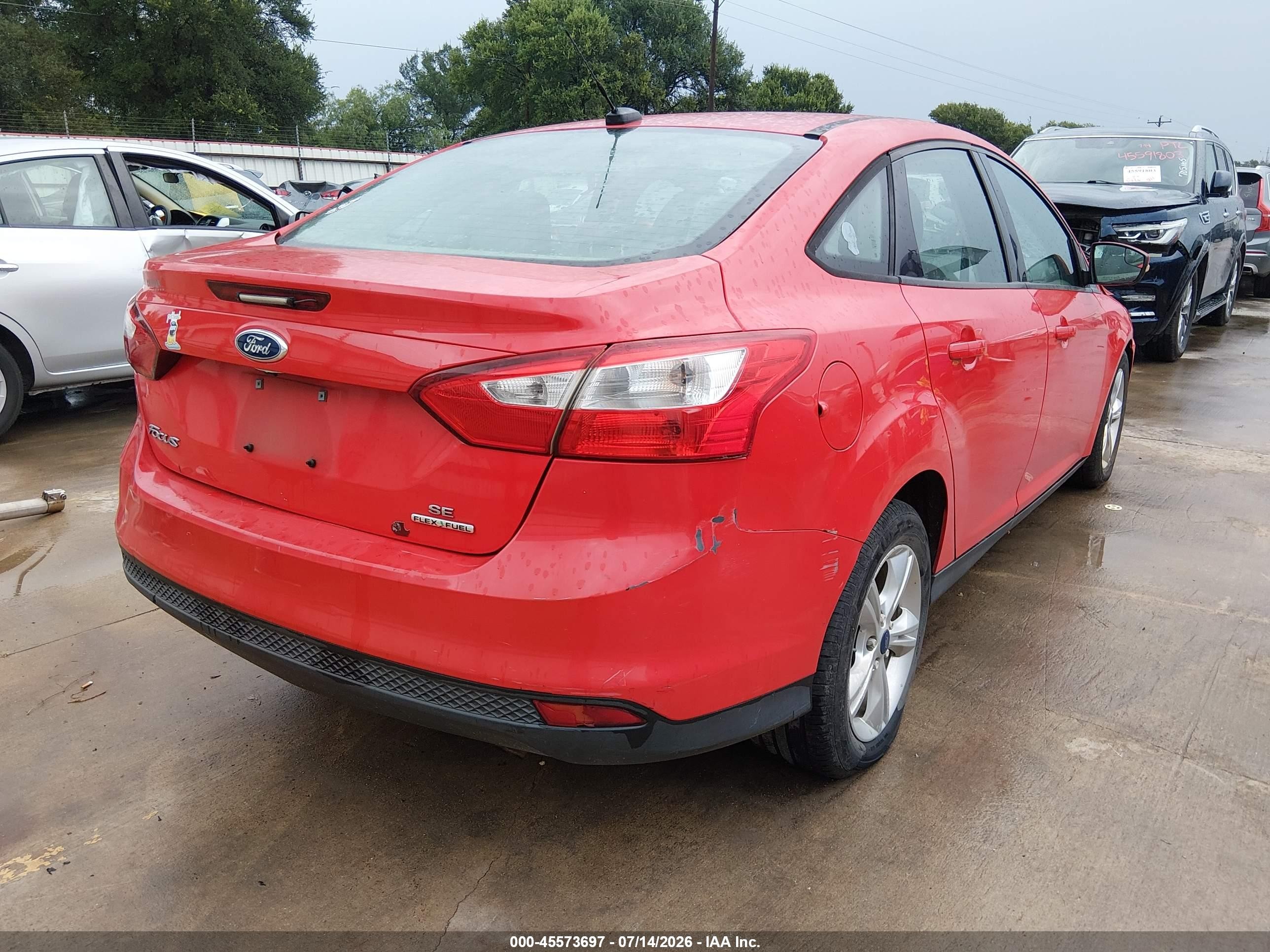 2013 Ford Focus Se Red vin: 1FADP3F2XDL334036