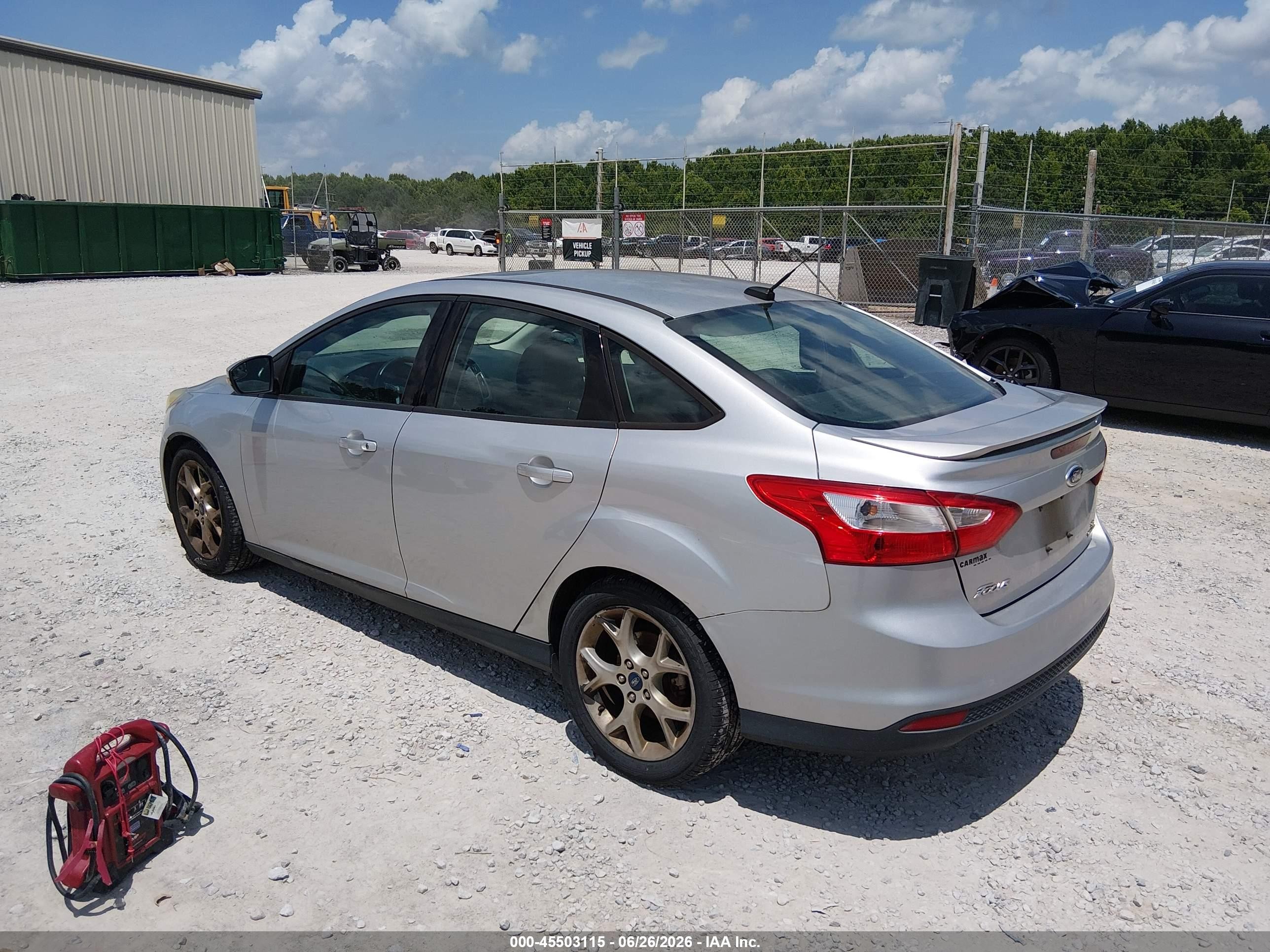 2013 Ford Focus Se Silver vin: 1FADP3F2XDL354688