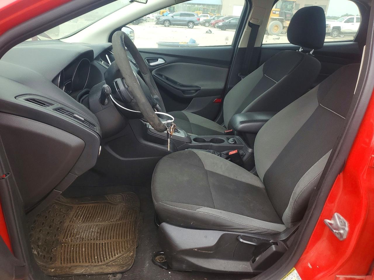 2013 Ford Focus Se Red vin: 1FADP3F2XDL362354
