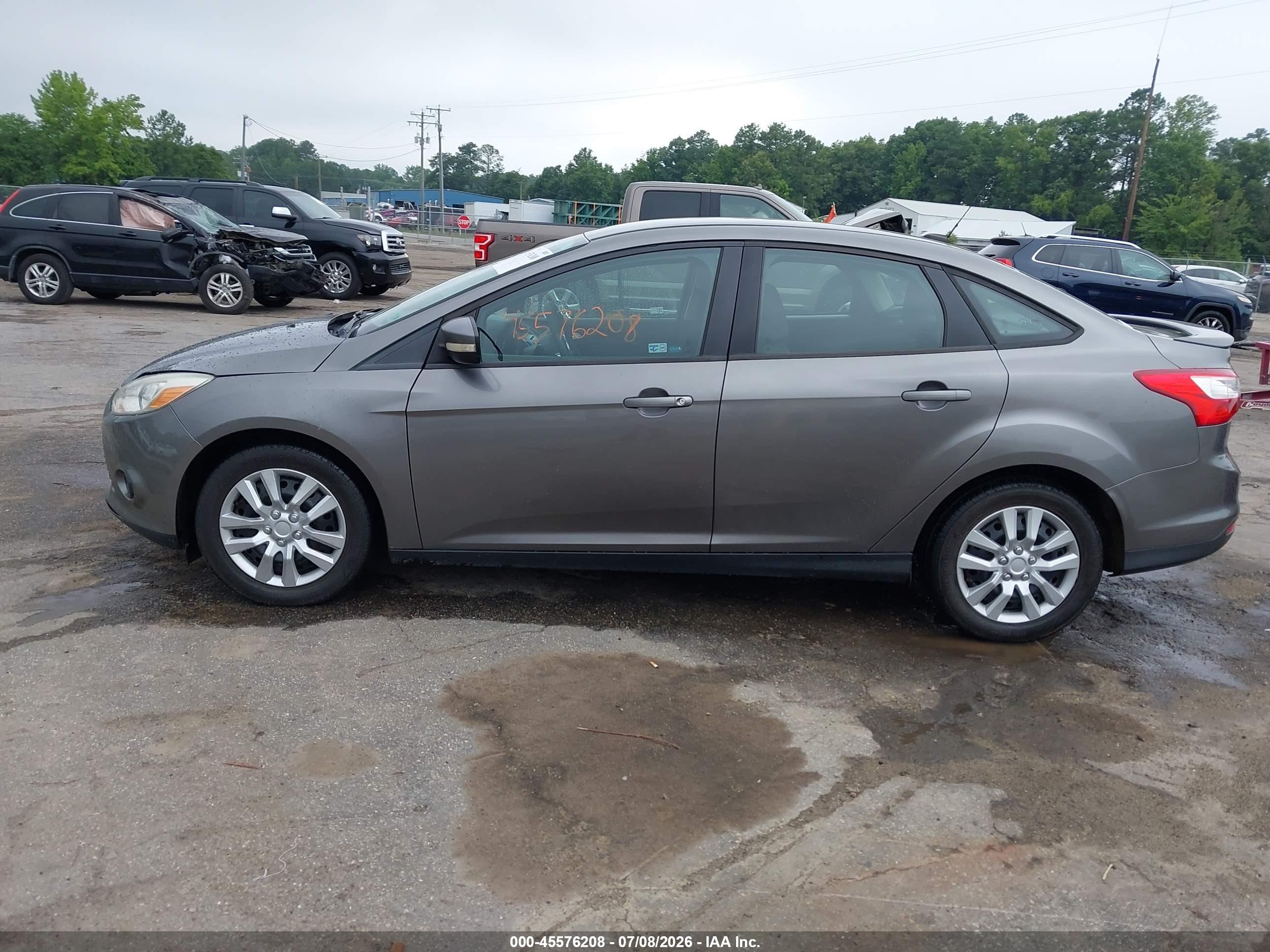 2013 Ford Focus Se Серый vin: 1FADP3F2XDL370003