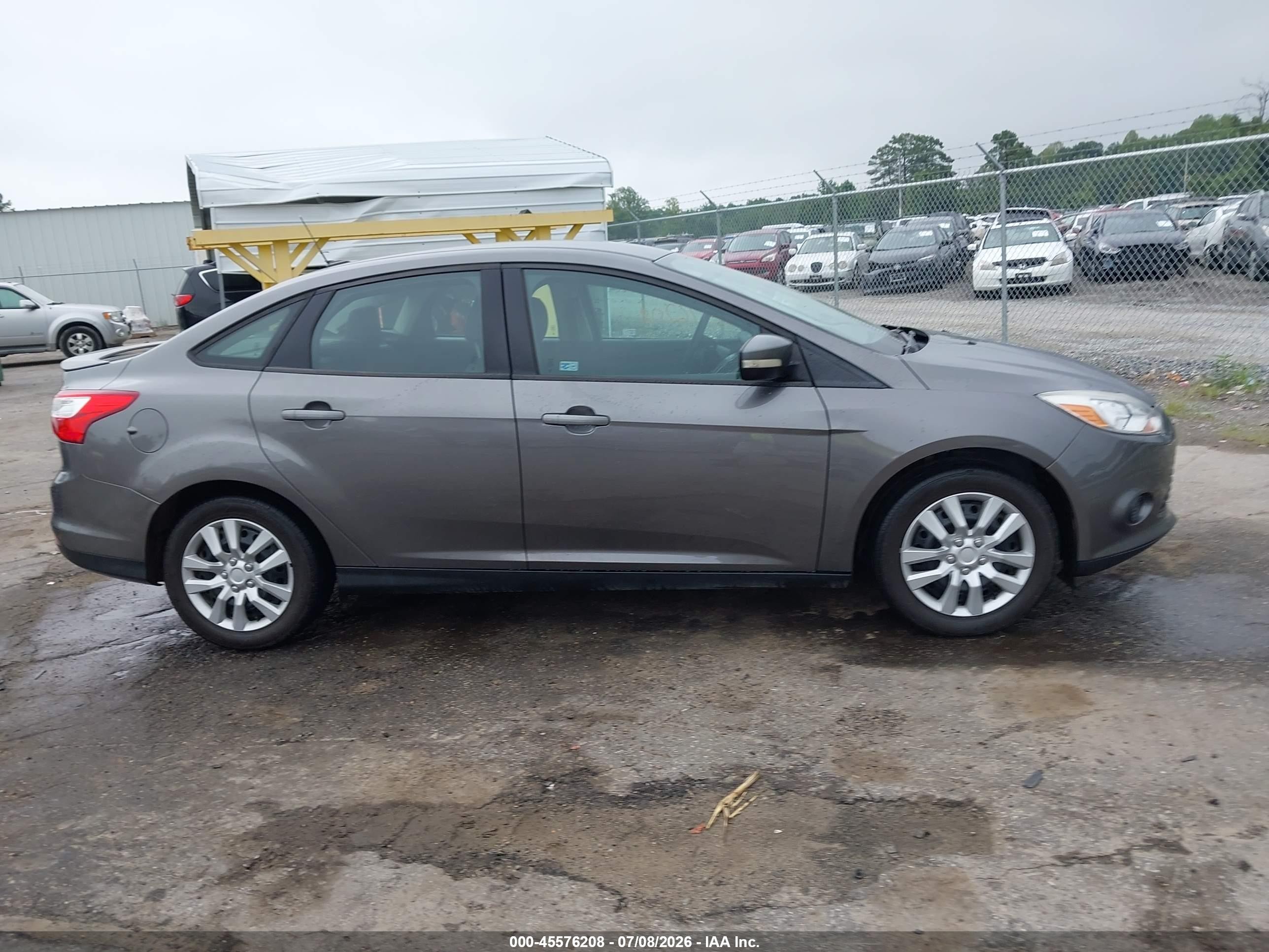 2013 Ford Focus Se Серый vin: 1FADP3F2XDL370003