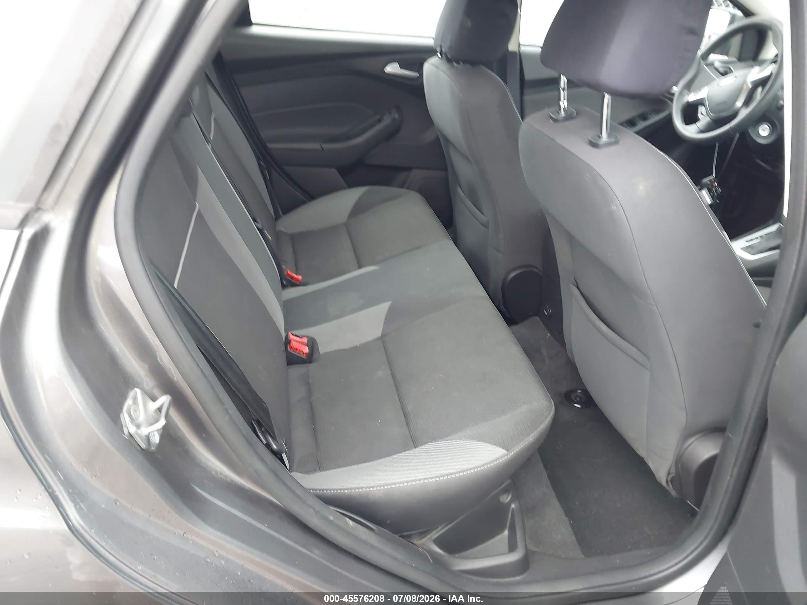 2013 Ford Focus Se Серый vin: 1FADP3F2XDL370003