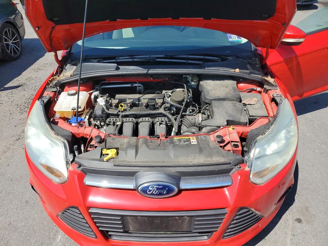 2014 Ford Focus Se Red vin: 1FADP3F2XEL102540