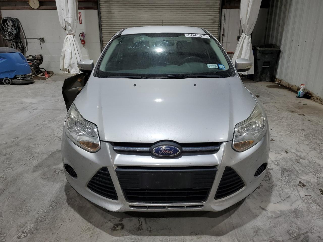 2014 Ford Focus Se Silver vin: 1FADP3F2XEL128376