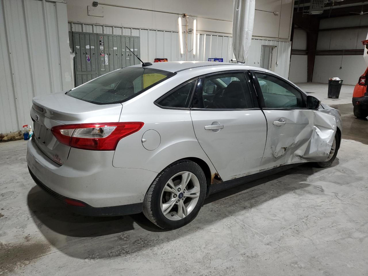 2014 Ford Focus Se Silver vin: 1FADP3F2XEL128376