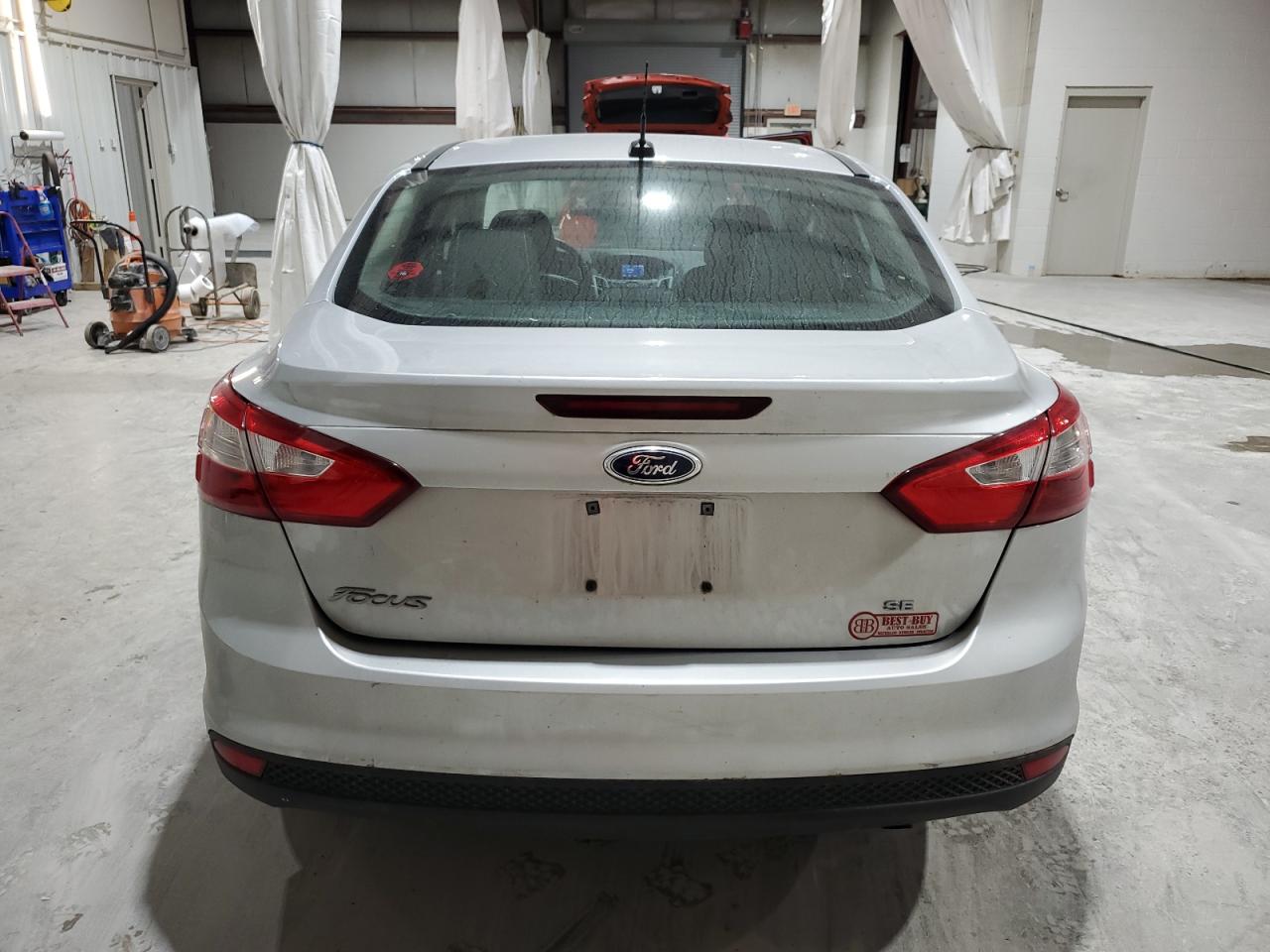 2014 Ford Focus Se Silver vin: 1FADP3F2XEL128376