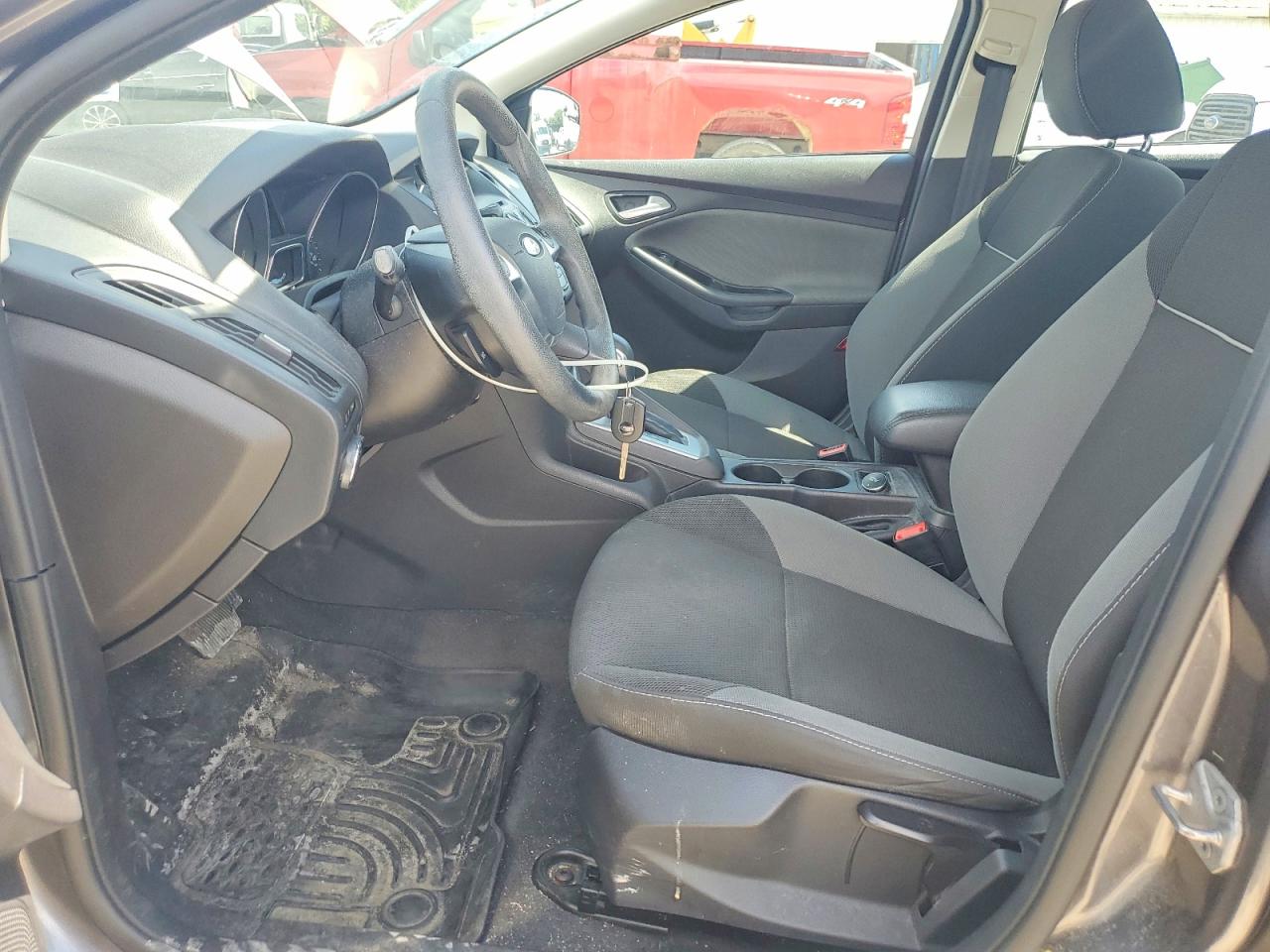 2014 Ford Focus Se Серый vin: 1FADP3F2XEL136378