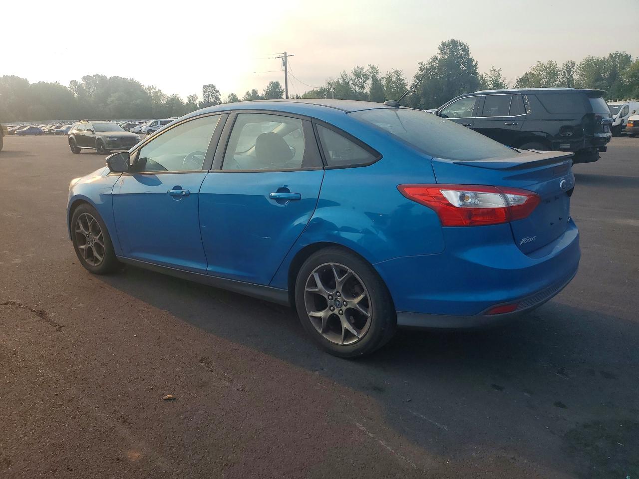 2014 Ford Focus Se Blue vin: 1FADP3F2XEL143394