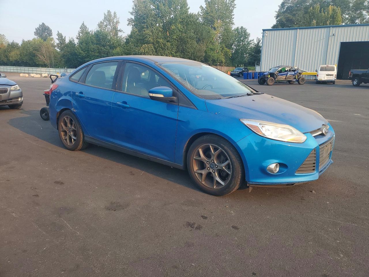 2014 Ford Focus Se Blue vin: 1FADP3F2XEL143394