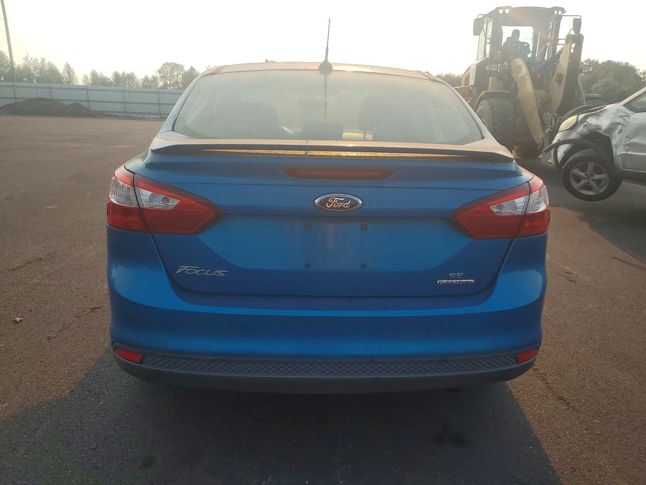 2014 Ford Focus Se Blue vin: 1FADP3F2XEL143394