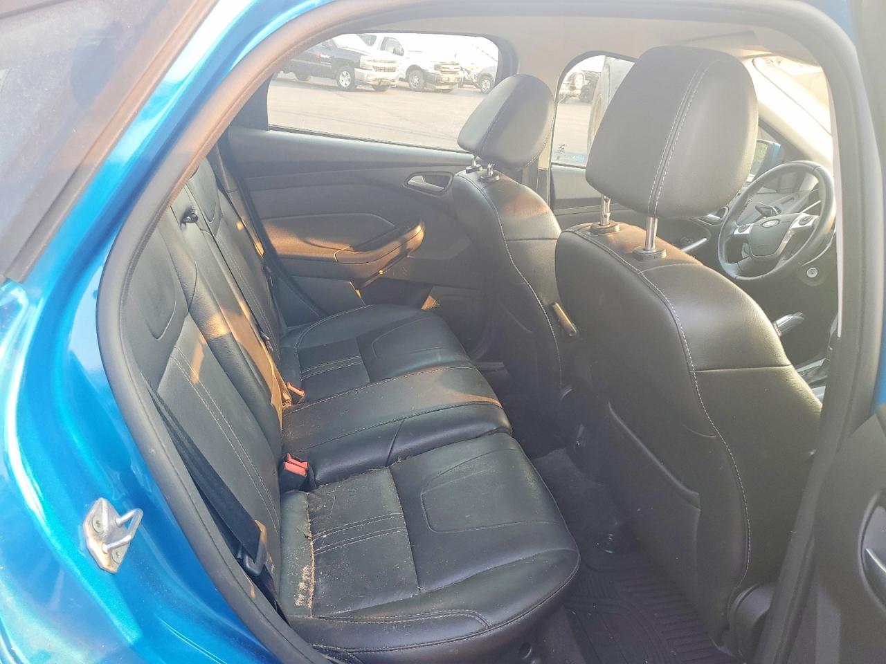 2014 Ford Focus Se Blue vin: 1FADP3F2XEL143394