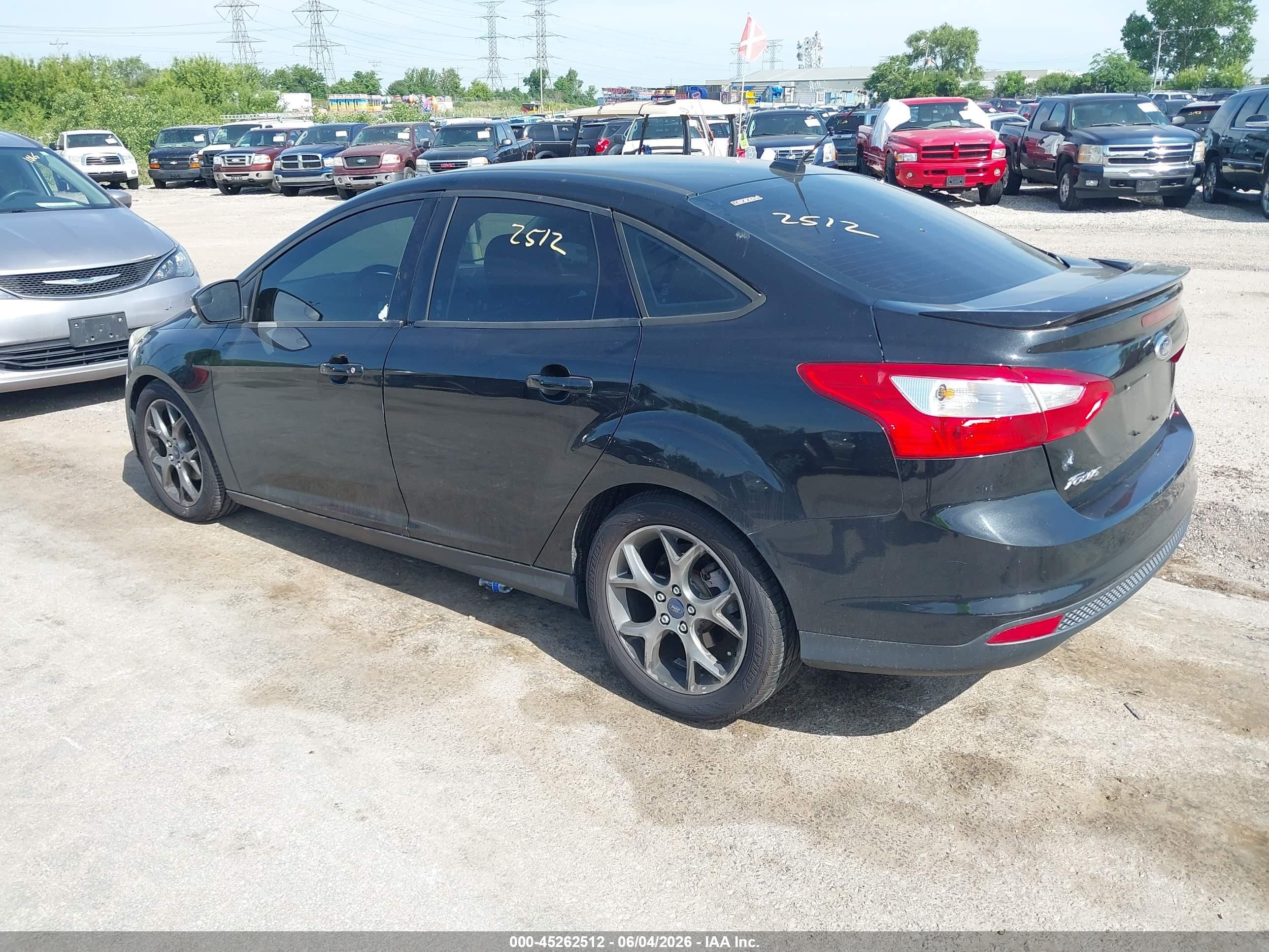 2014 Ford Focus Se Черный vin: 1FADP3F2XEL154797