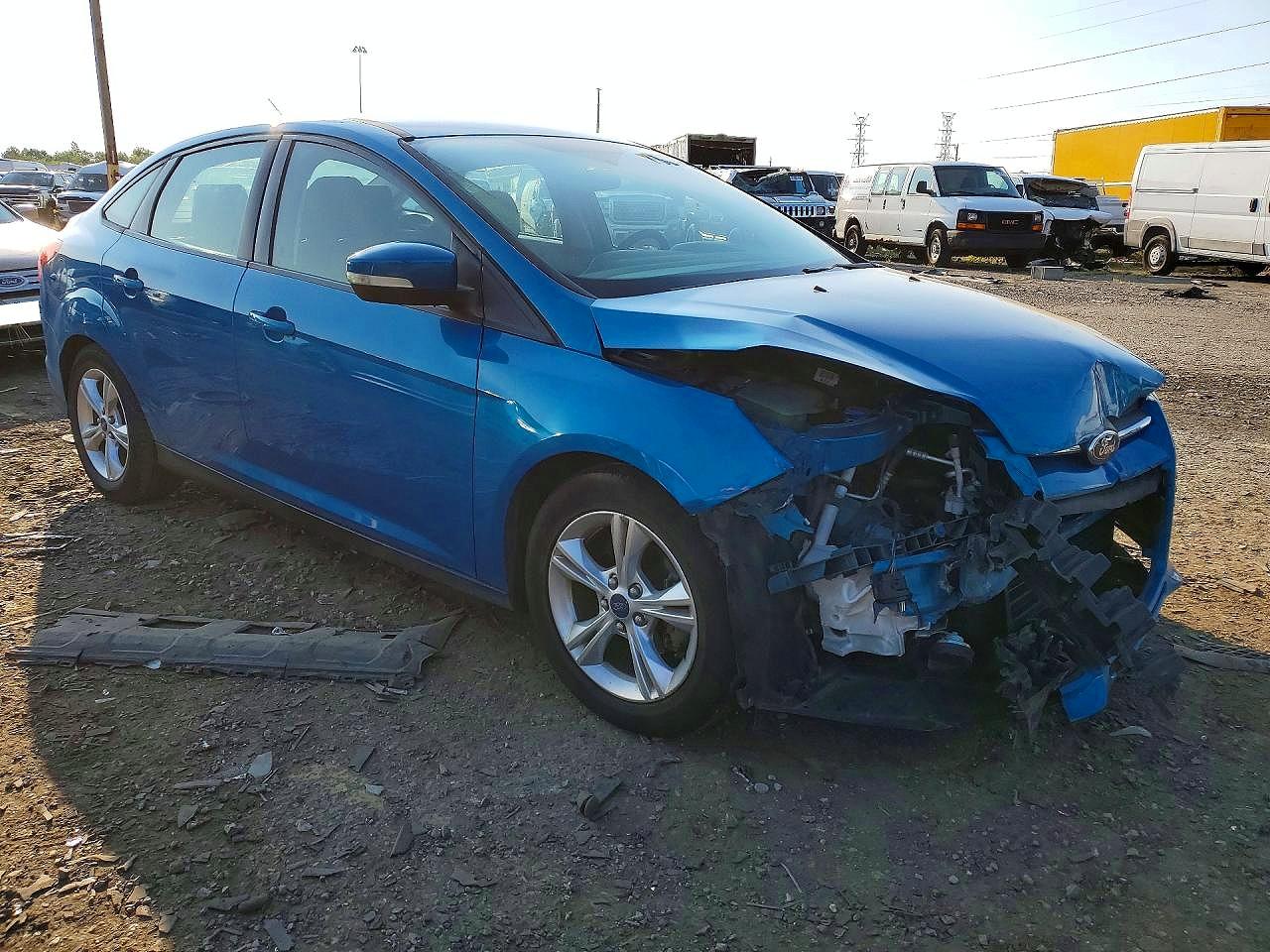 2014 Ford Focus Se Blue vin: 1FADP3F2XEL167680