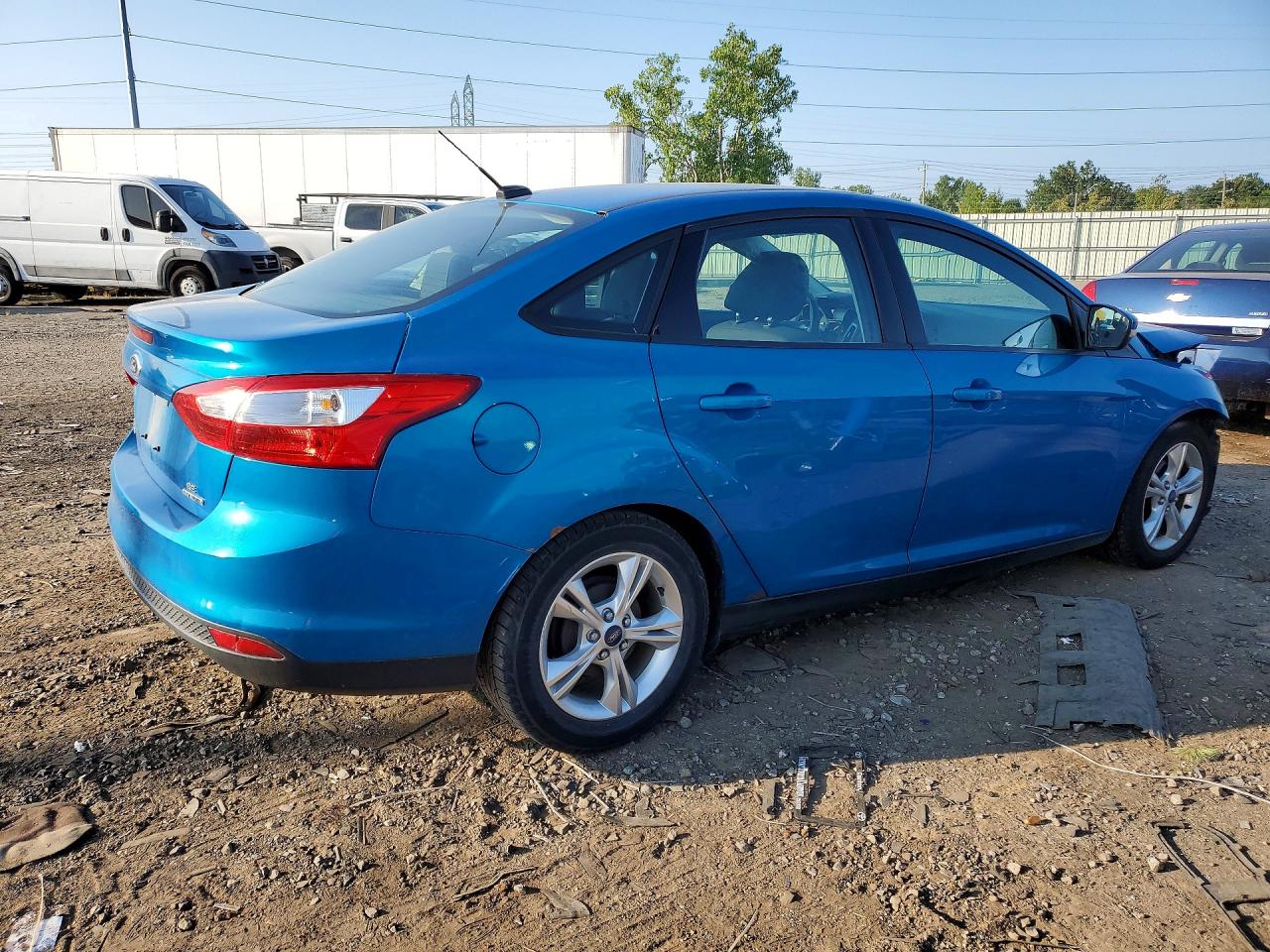 2014 Ford Focus Se Blue vin: 1FADP3F2XEL167680