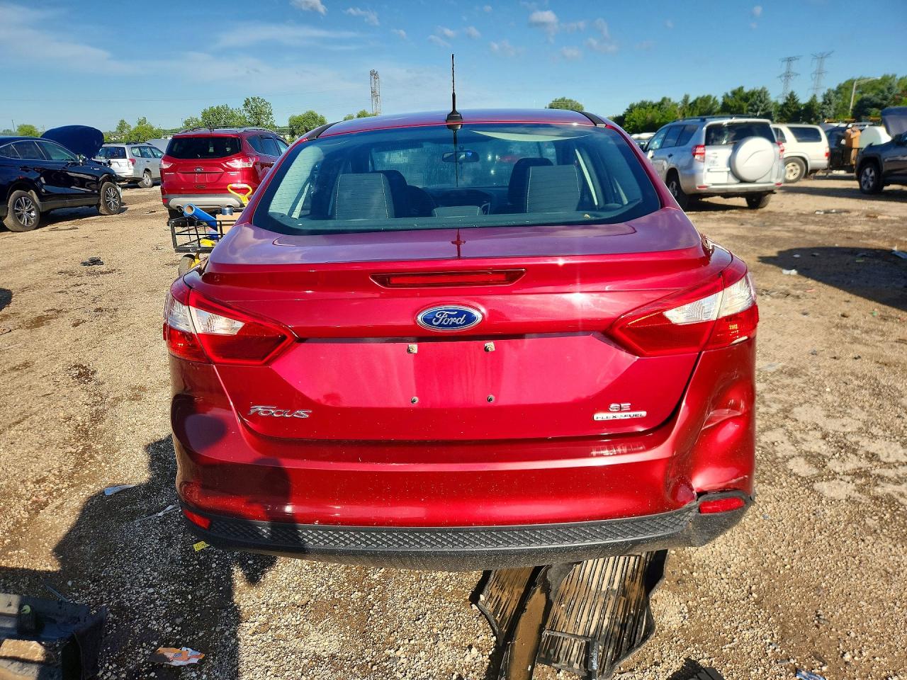 2014 Ford Focus Se Red vin: 1FADP3F2XEL181160