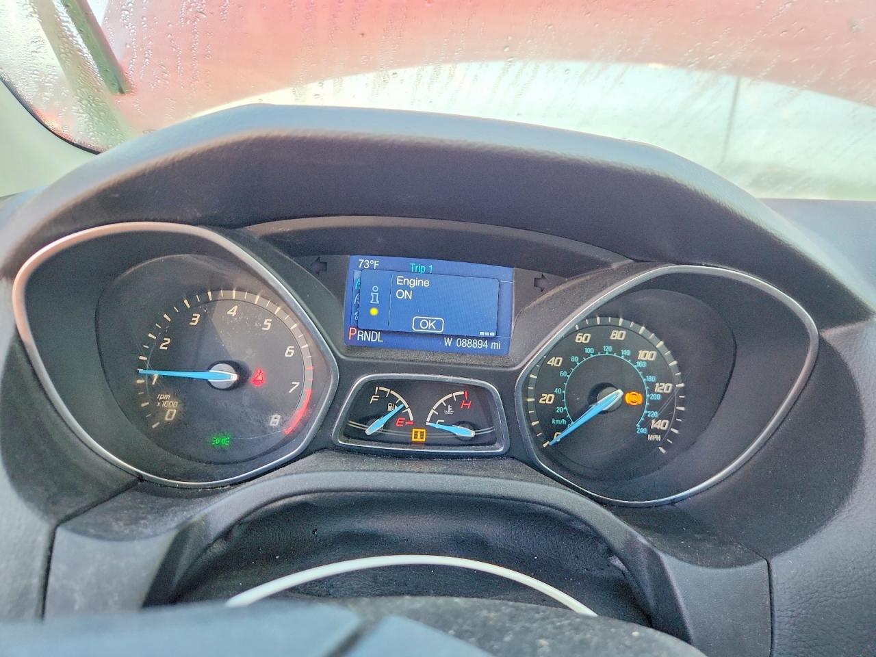 2014 Ford Focus Se Red vin: 1FADP3F2XEL181160