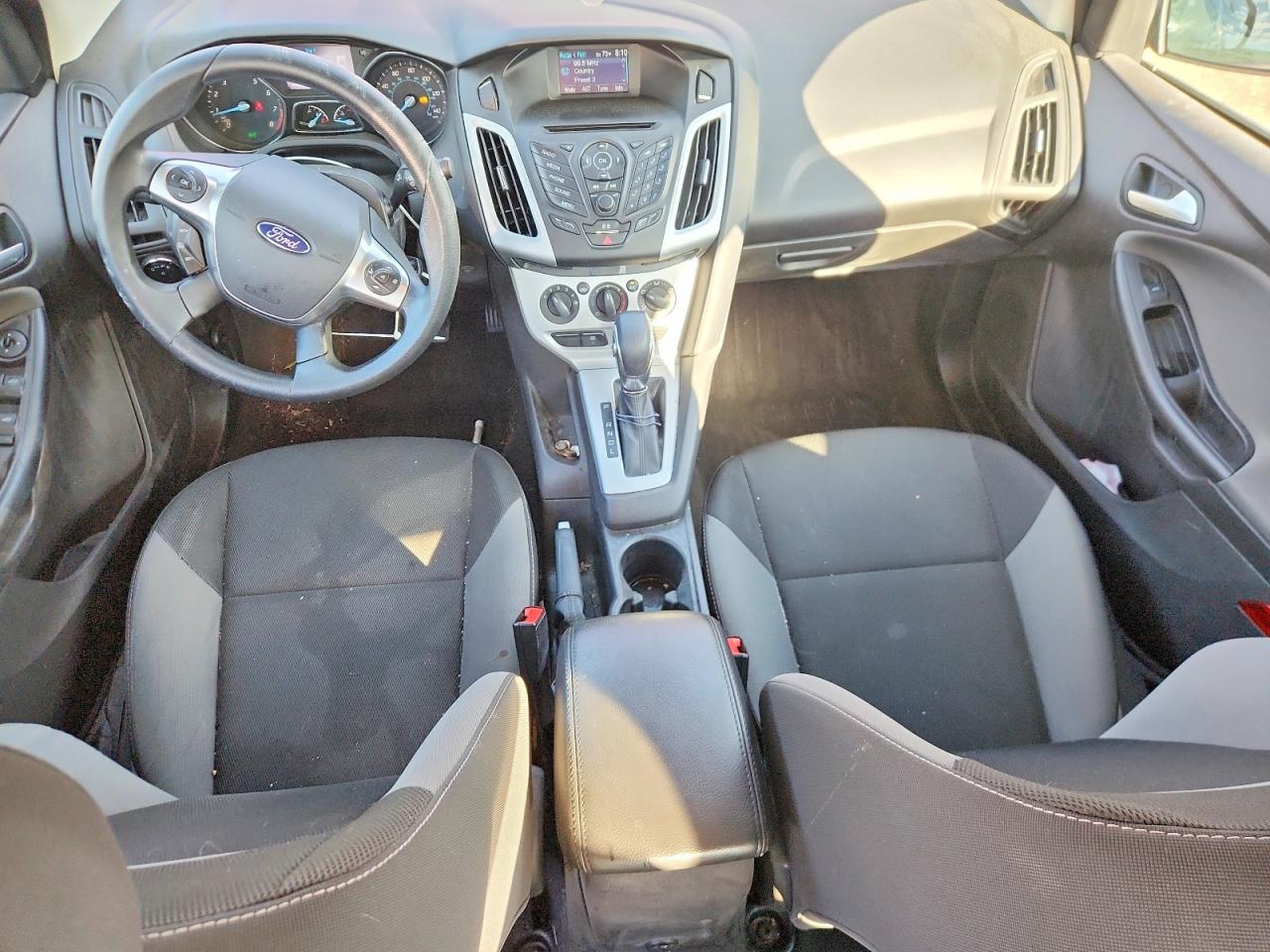 2014 Ford Focus Se Red vin: 1FADP3F2XEL181160