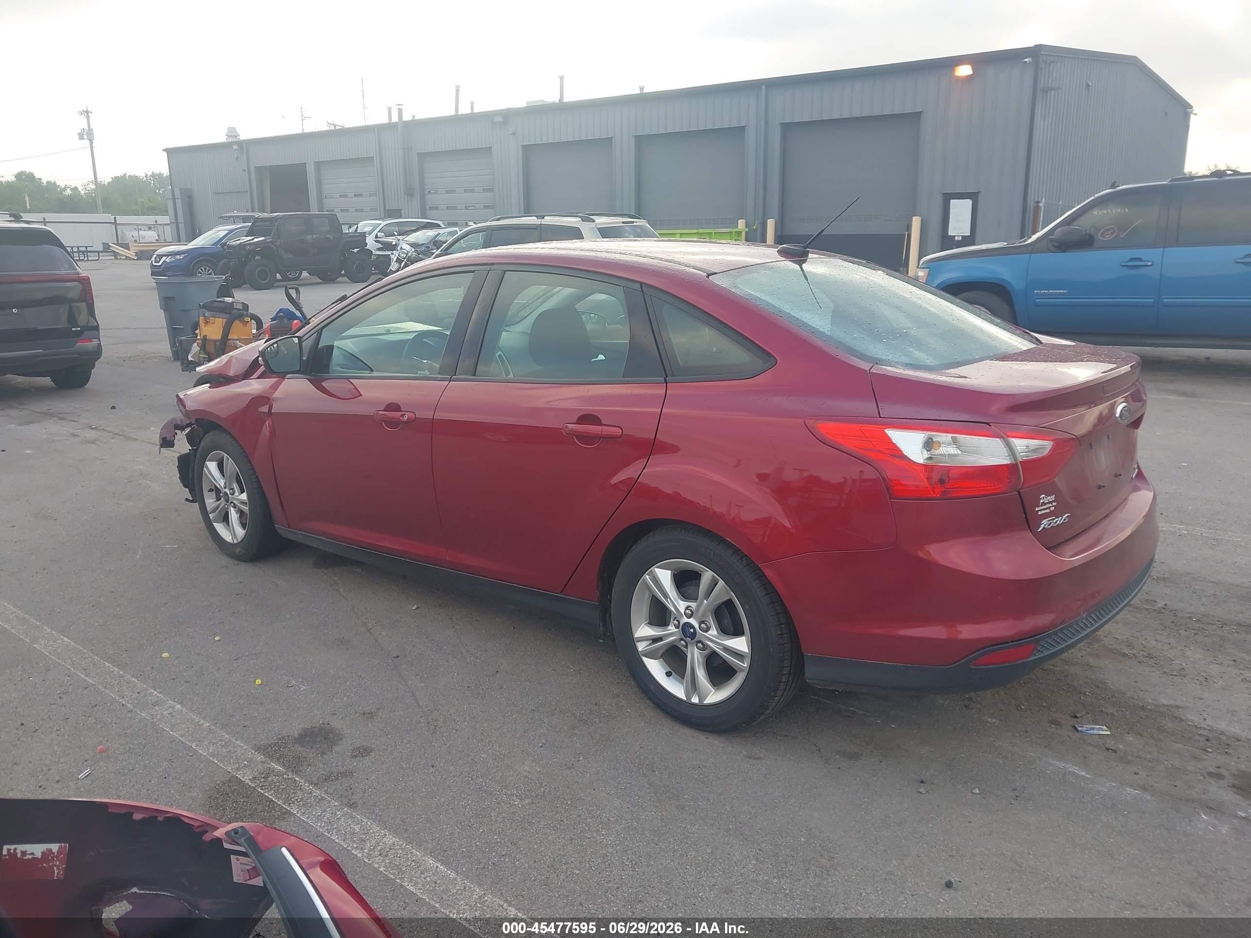 2014 Ford Focus Se Red vin: 1FADP3F2XEL193440