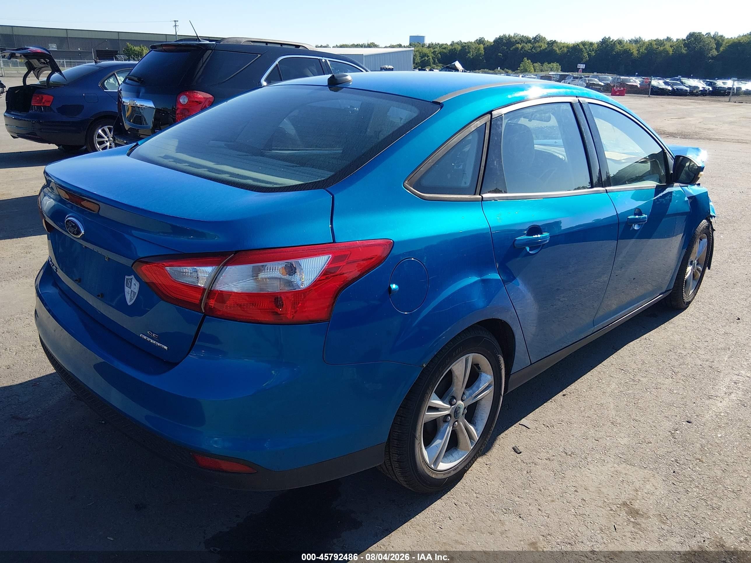 2014 Ford Focus Se Blue vin: 1FADP3F2XEL205764
