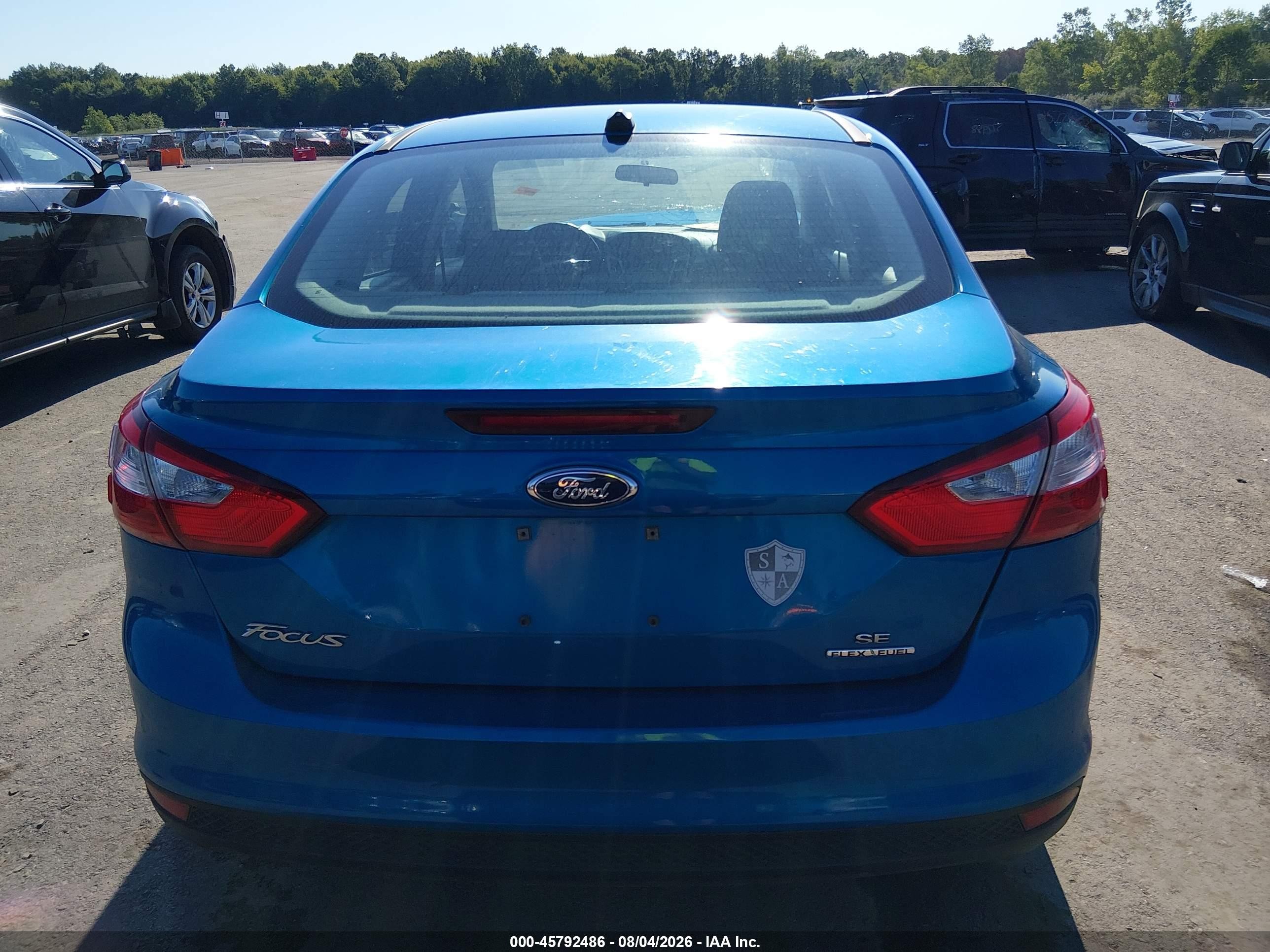 2014 Ford Focus Se Blue vin: 1FADP3F2XEL205764