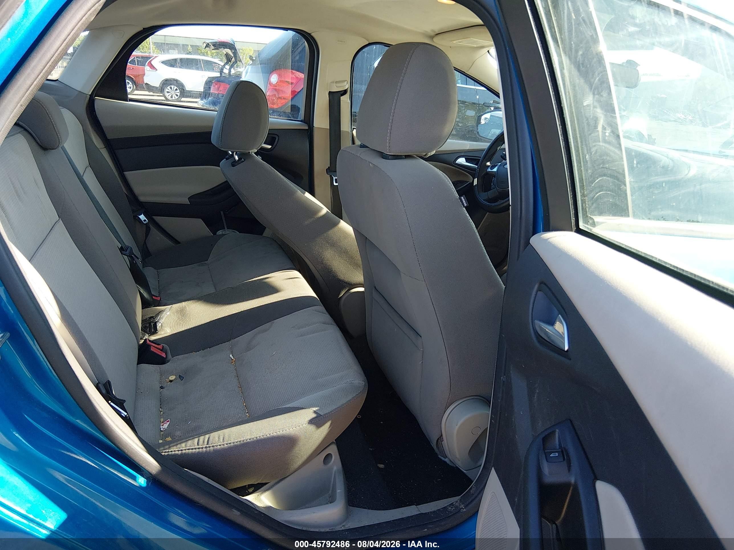 2014 Ford Focus Se Blue vin: 1FADP3F2XEL205764