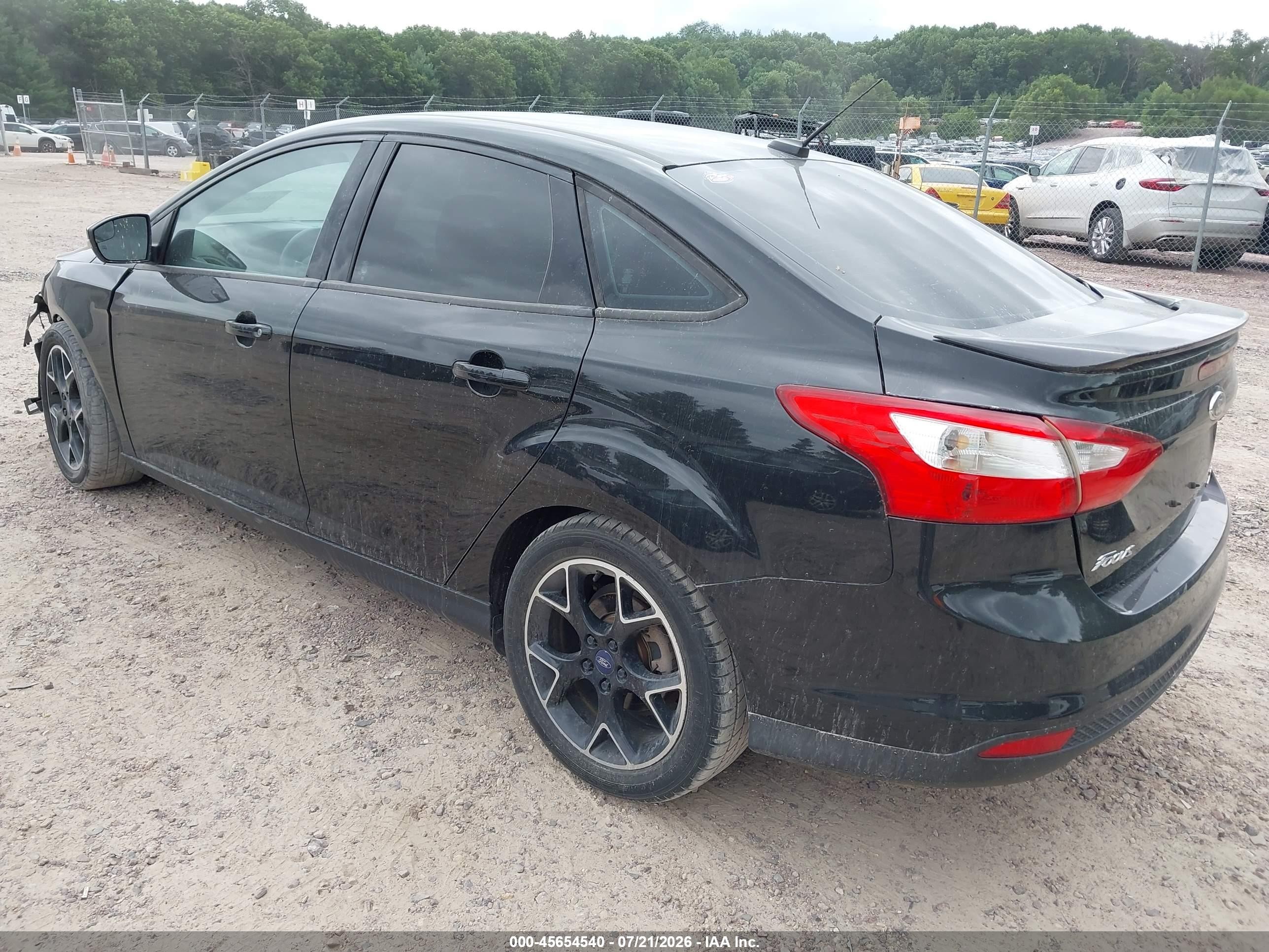 2014 Ford Focus Se Черный vin: 1FADP3F2XEL216943