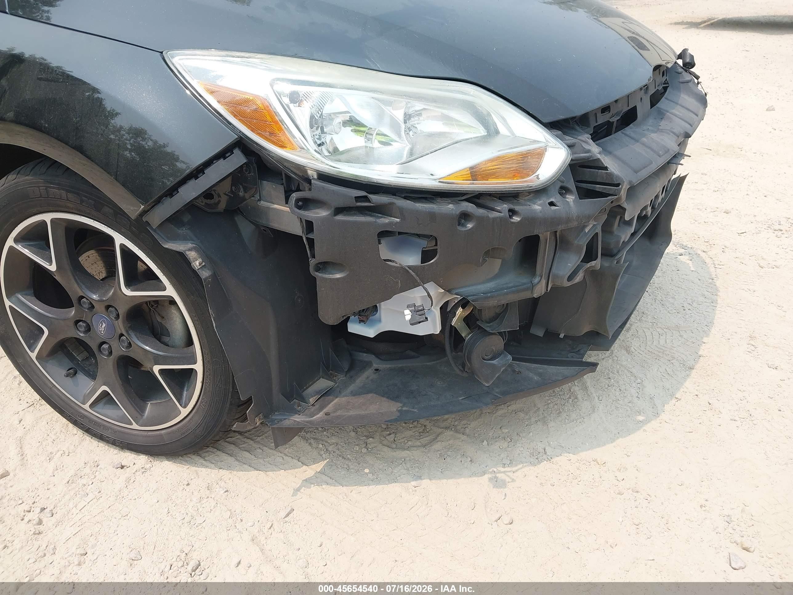 2014 Ford Focus Se Черный vin: 1FADP3F2XEL216943