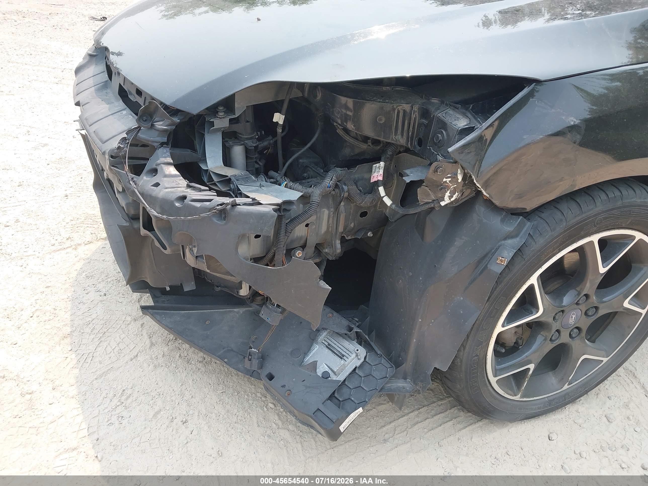 2014 Ford Focus Se Черный vin: 1FADP3F2XEL216943