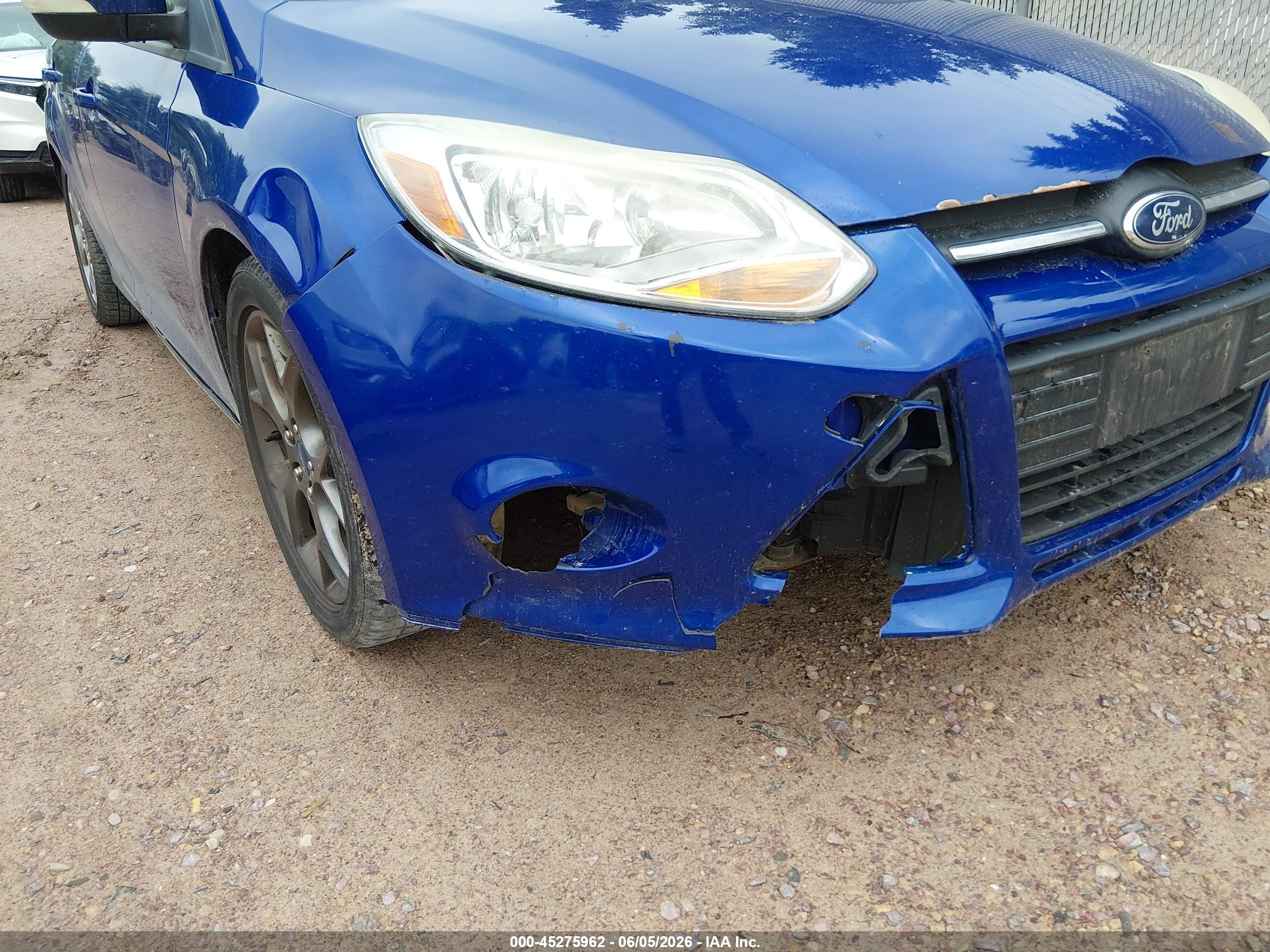 2014 Ford Focus Se Blue vin: 1FADP3F2XEL219132